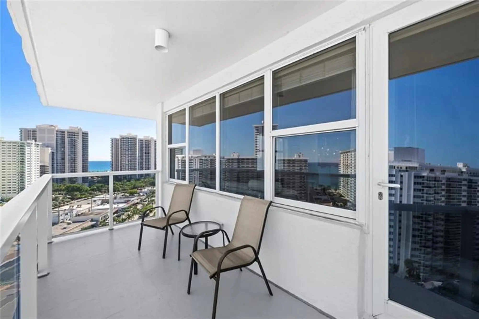 Property Slideshow image 11 of 58 | 3300 ne 36th st 1715, Fort Lauderdale, FL, 33308