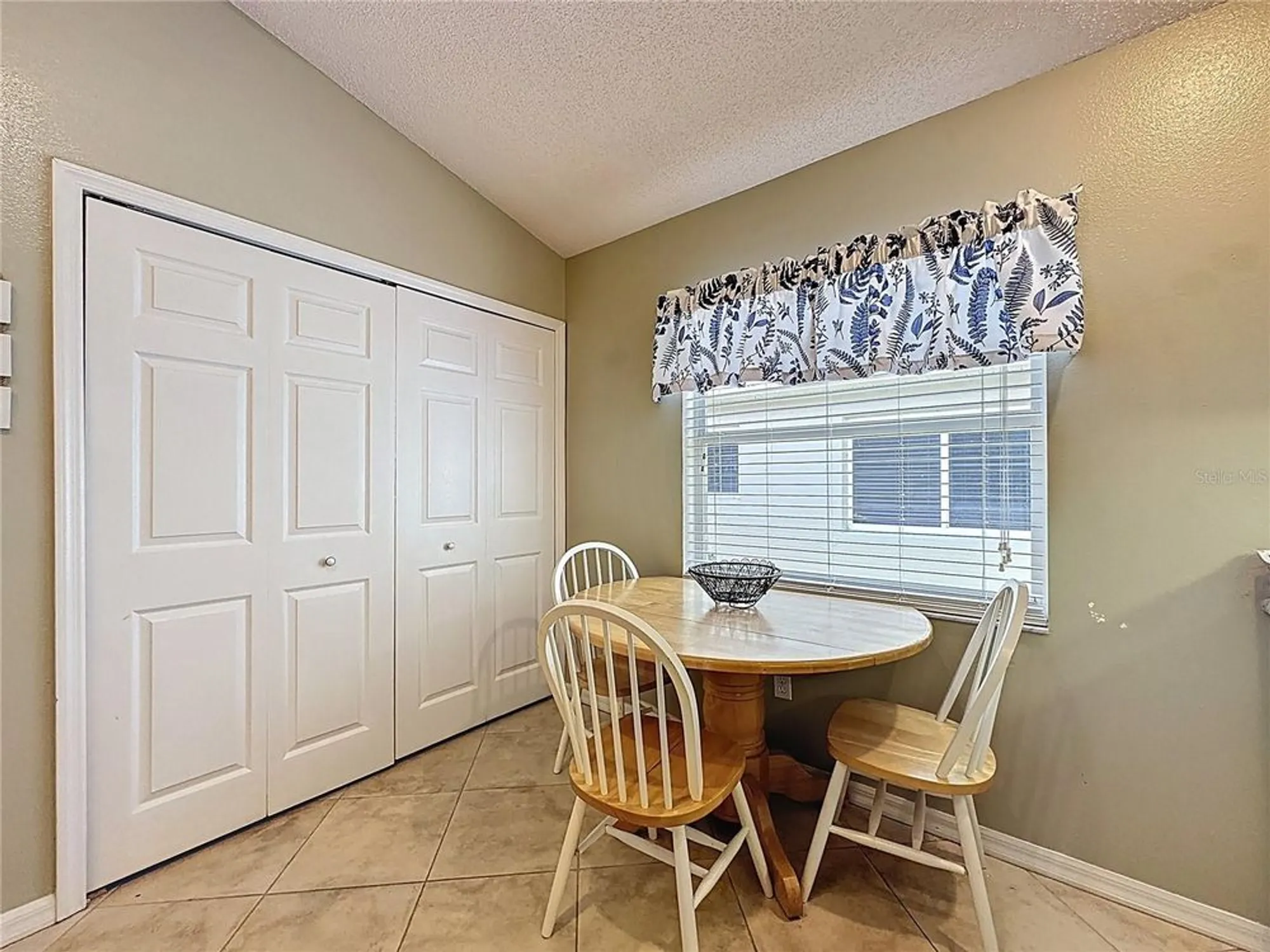 Property Slideshow image 13 of 69 | 3706 doune way, Clermont, FL, 34711