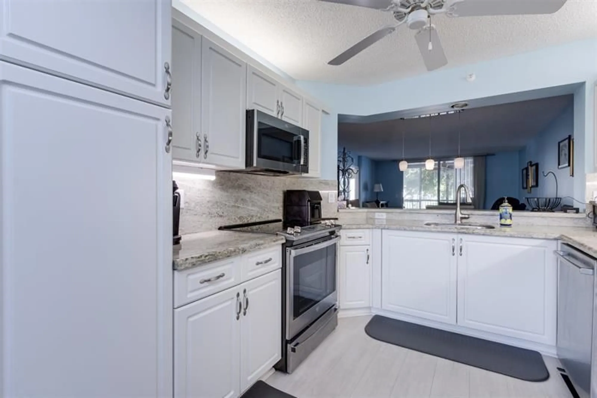 Property Slideshow image 2 of 33 | 9539 weldon cir f201, Tamarac, FL, 33321