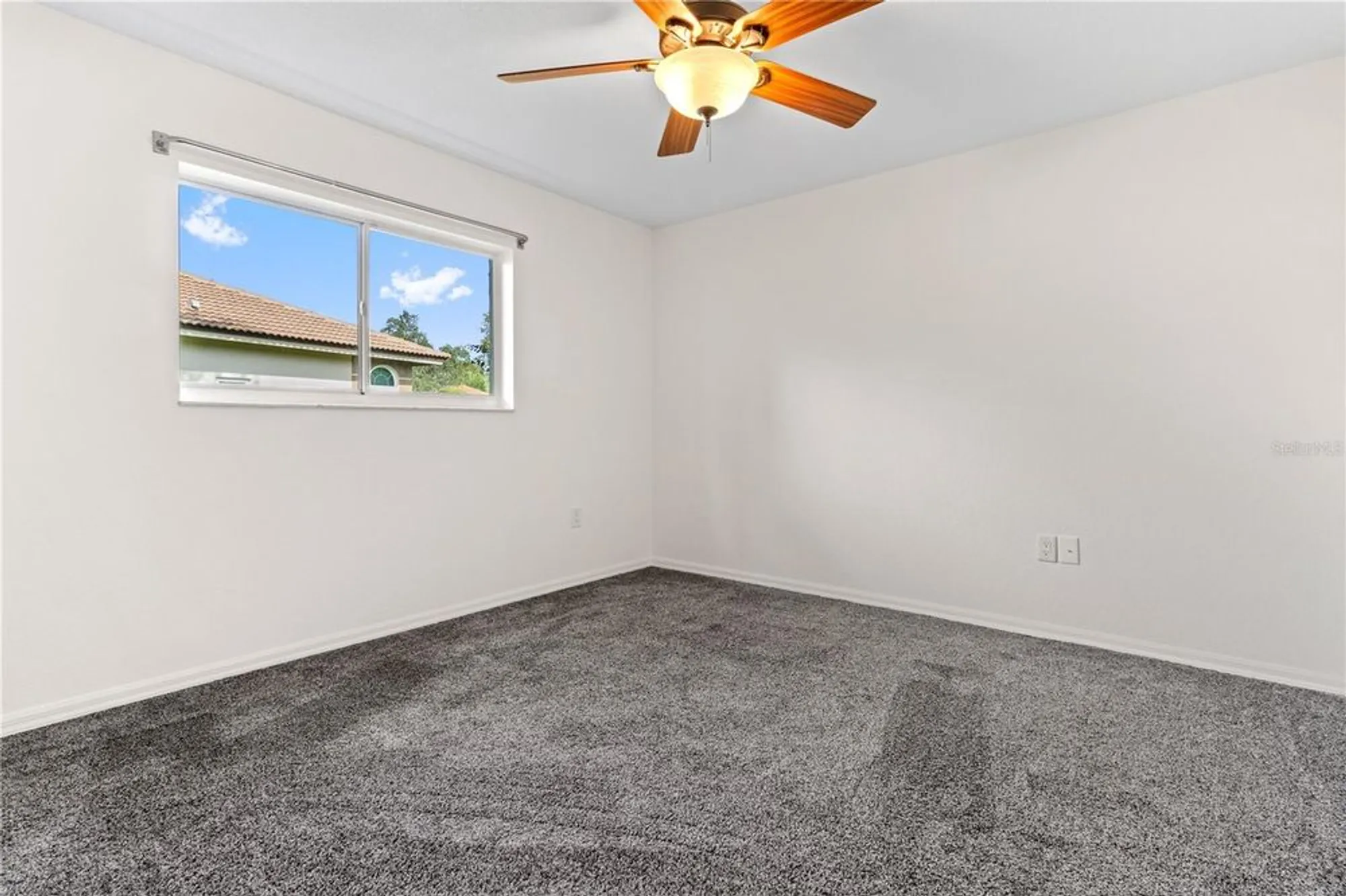 Property Slideshow image 24 of 57 | 9400 merriweather dr, Weeki Wachee, FL, 34613