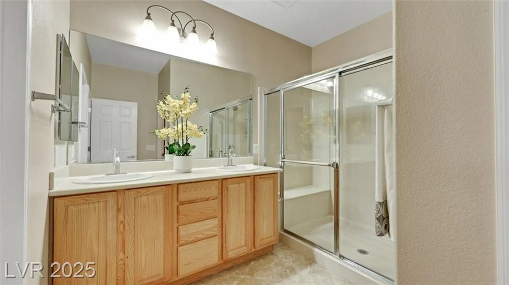 Property Slideshow image 47 of 65 | 2119 burtonsville dr, Henderson, NV, 89044