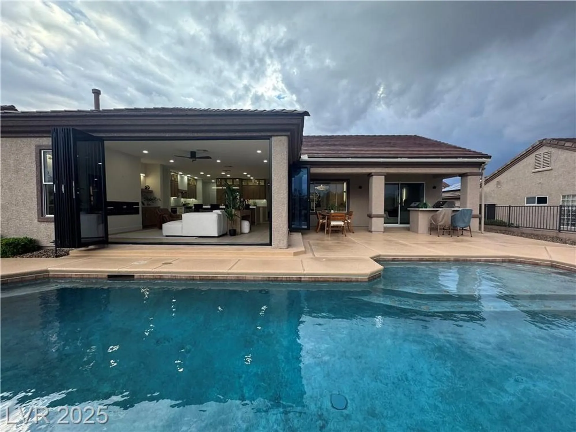 Property Slideshow image 23 of 66 | 2784 cherrydale falls dr, Henderson, NV, 89052