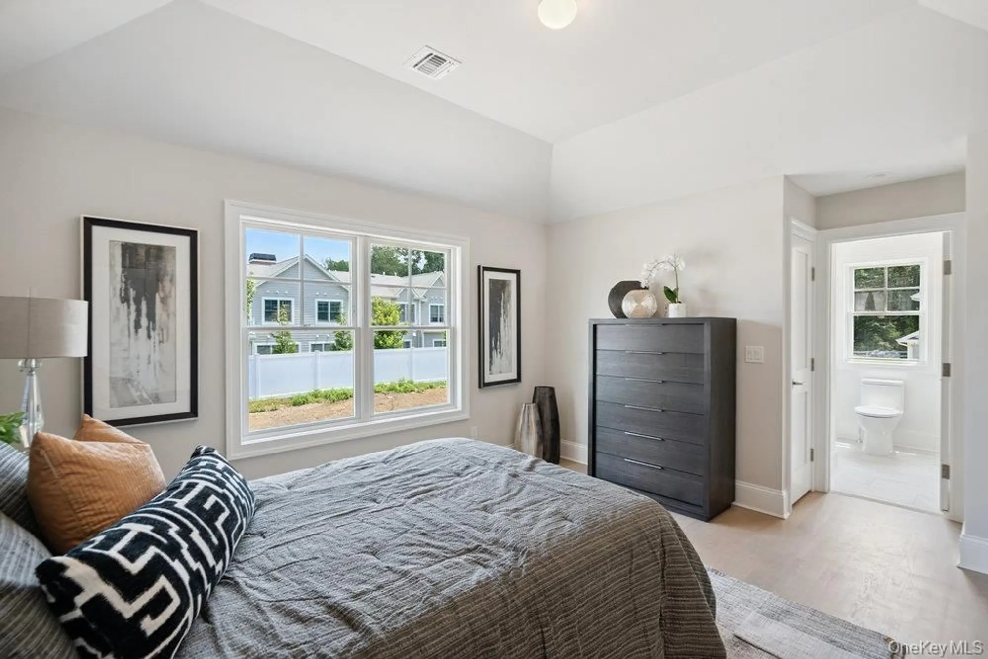 Property Slideshow image 29 of 46 | 46 plainview rd, Woodbury, NY, 11797