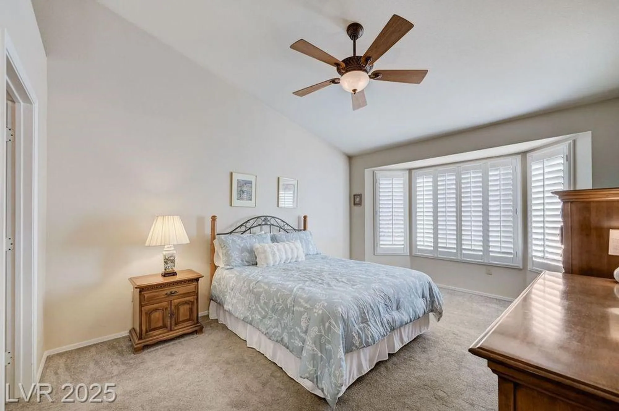 Property Slideshow image 15 of 40 | 3016 cradle mountain dr, Las Vegas, NV, 89134