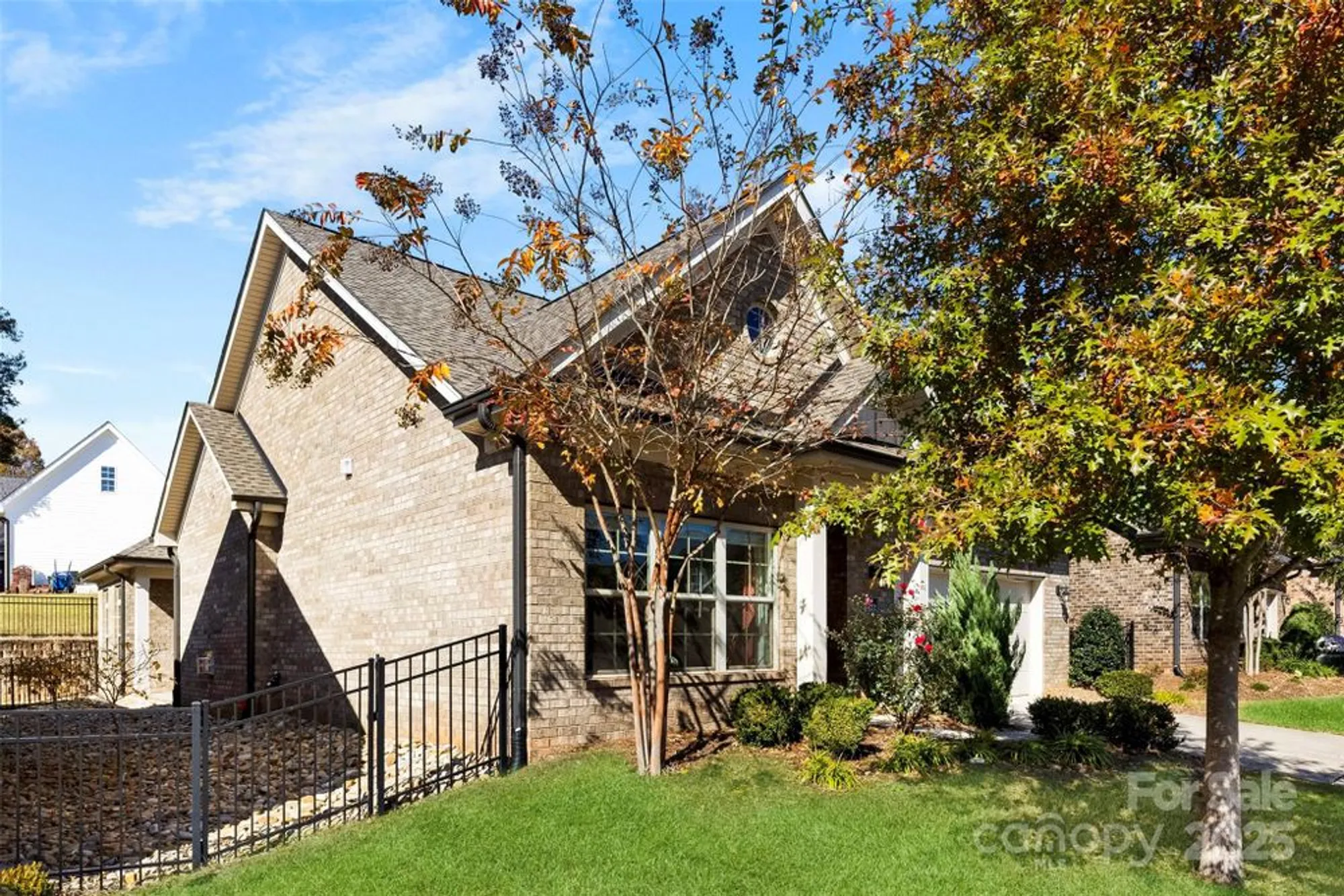 Property Slideshow image 32 of 36 | 5272 courtyard ln, Belmont, NC, 28012