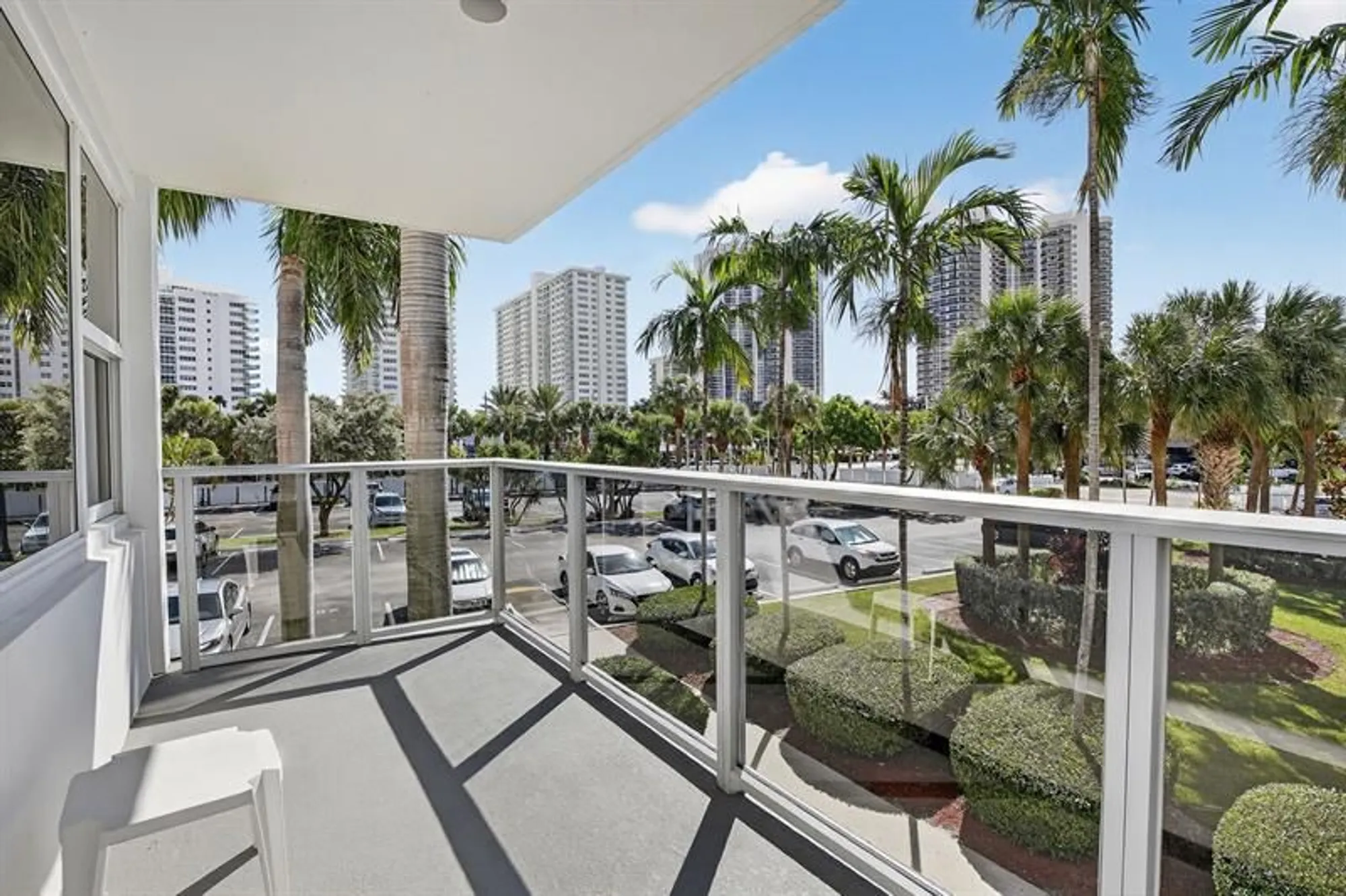 Property Slideshow image 20 of 28 | 3333 ne 34th st 209, Fort Lauderdale, FL, 33308