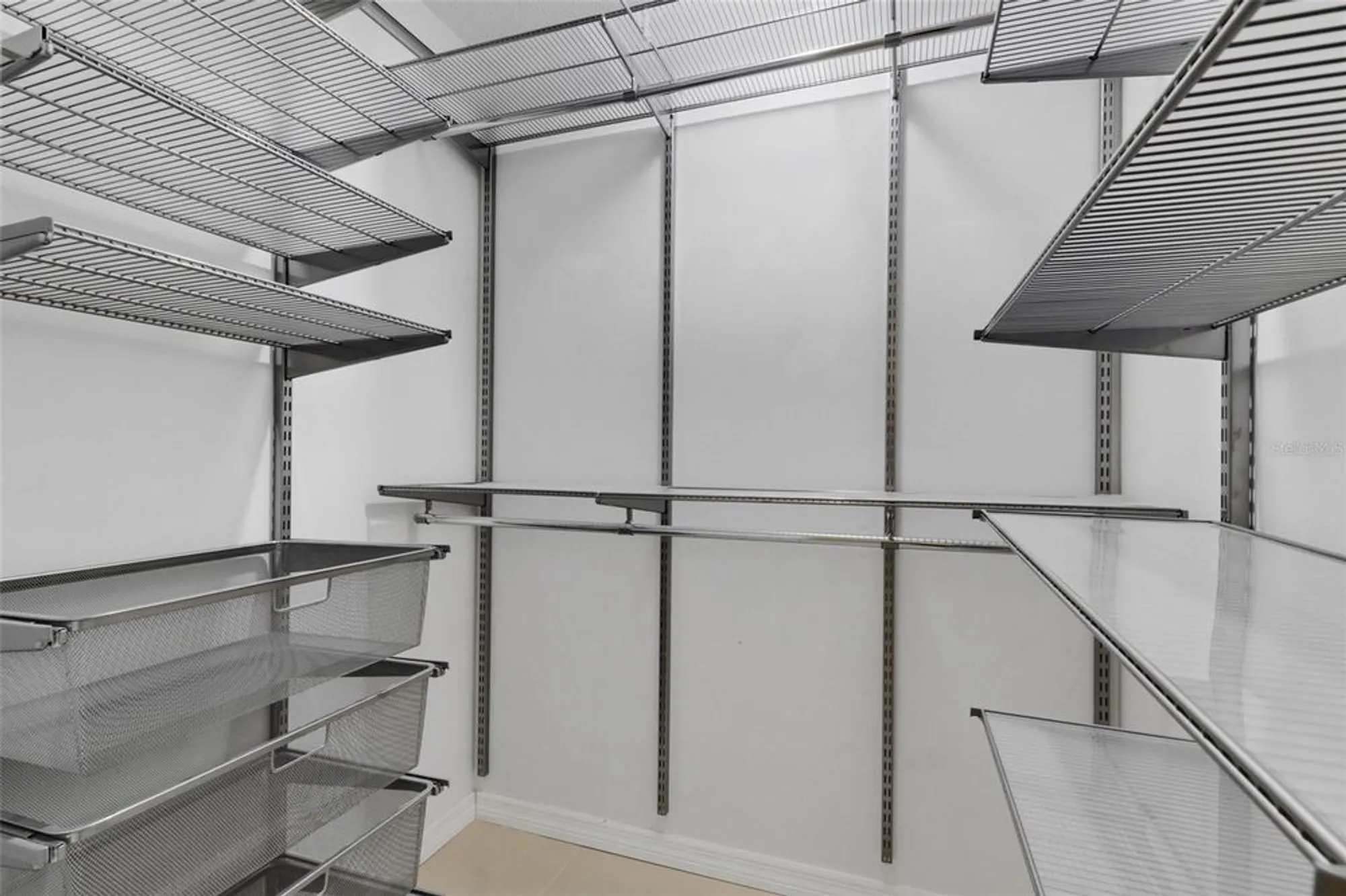 Property Slideshow image 27 of 90 | 3098 e dorchester dr, Palm Harbor, FL, 34684