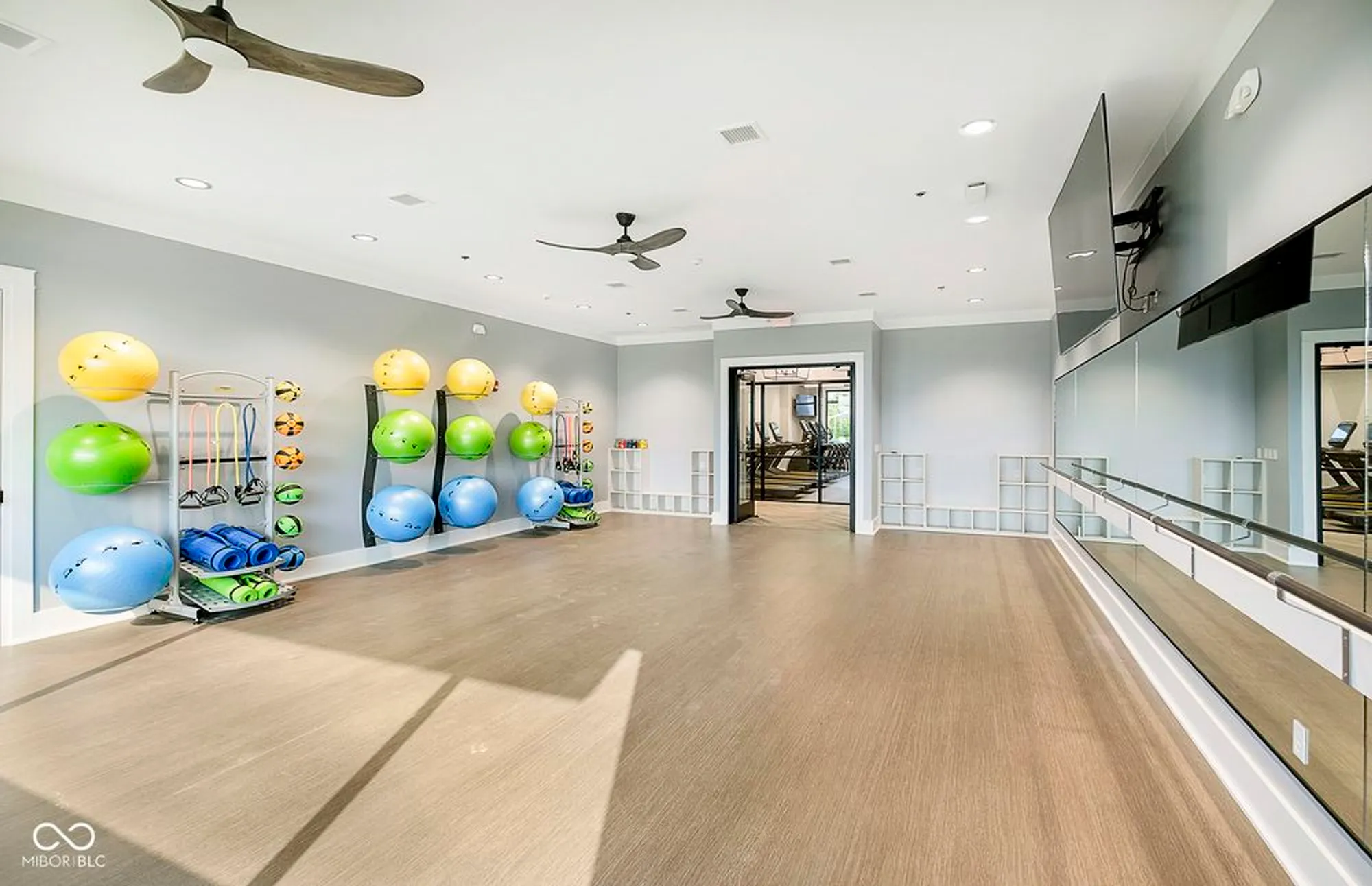 Property Slideshow image 26 of 32 | 14931 iron liege way, Westfield, IN, 46074