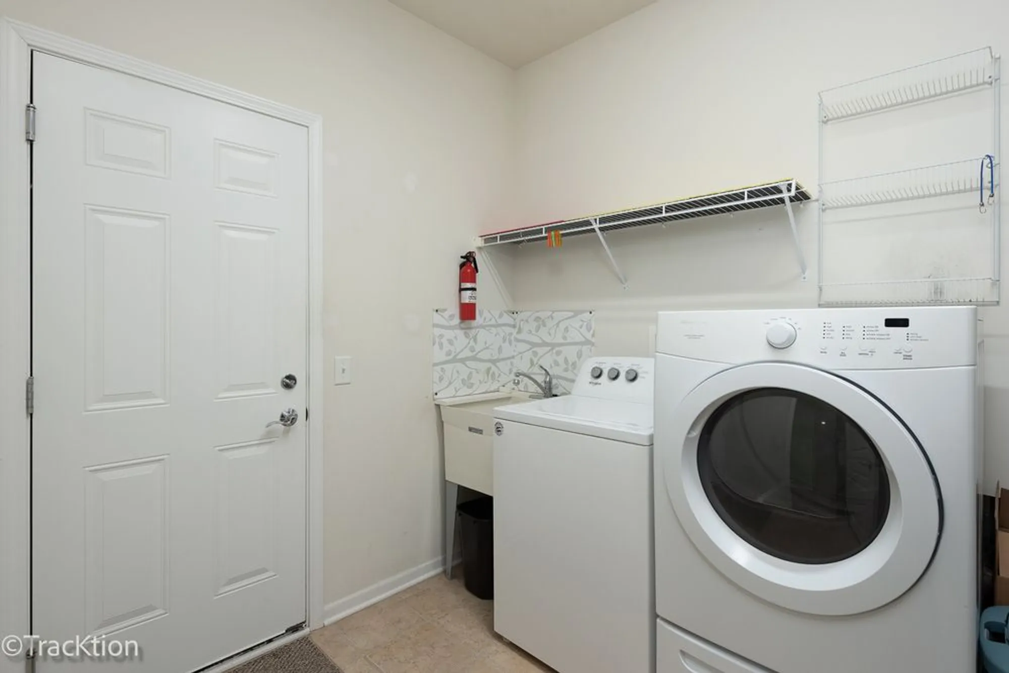 Property Slideshow image 23 of 33 | 704 flag dr, Shorewood, IL, 60404