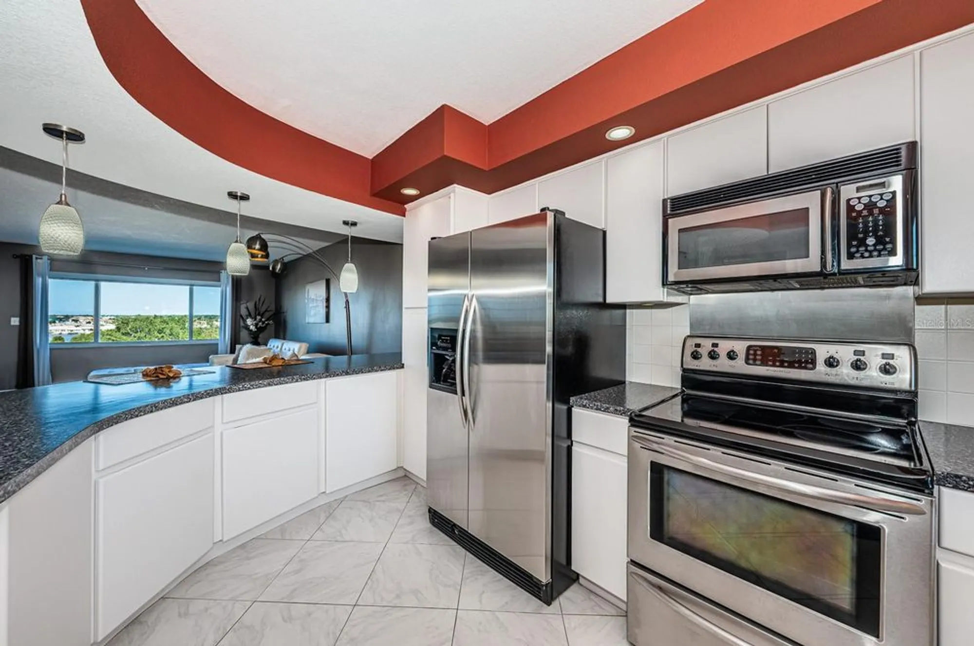 Property Slideshow image 6 of 54 | 4725 cove cir apt 604, Saint Petersburg, FL, 33708