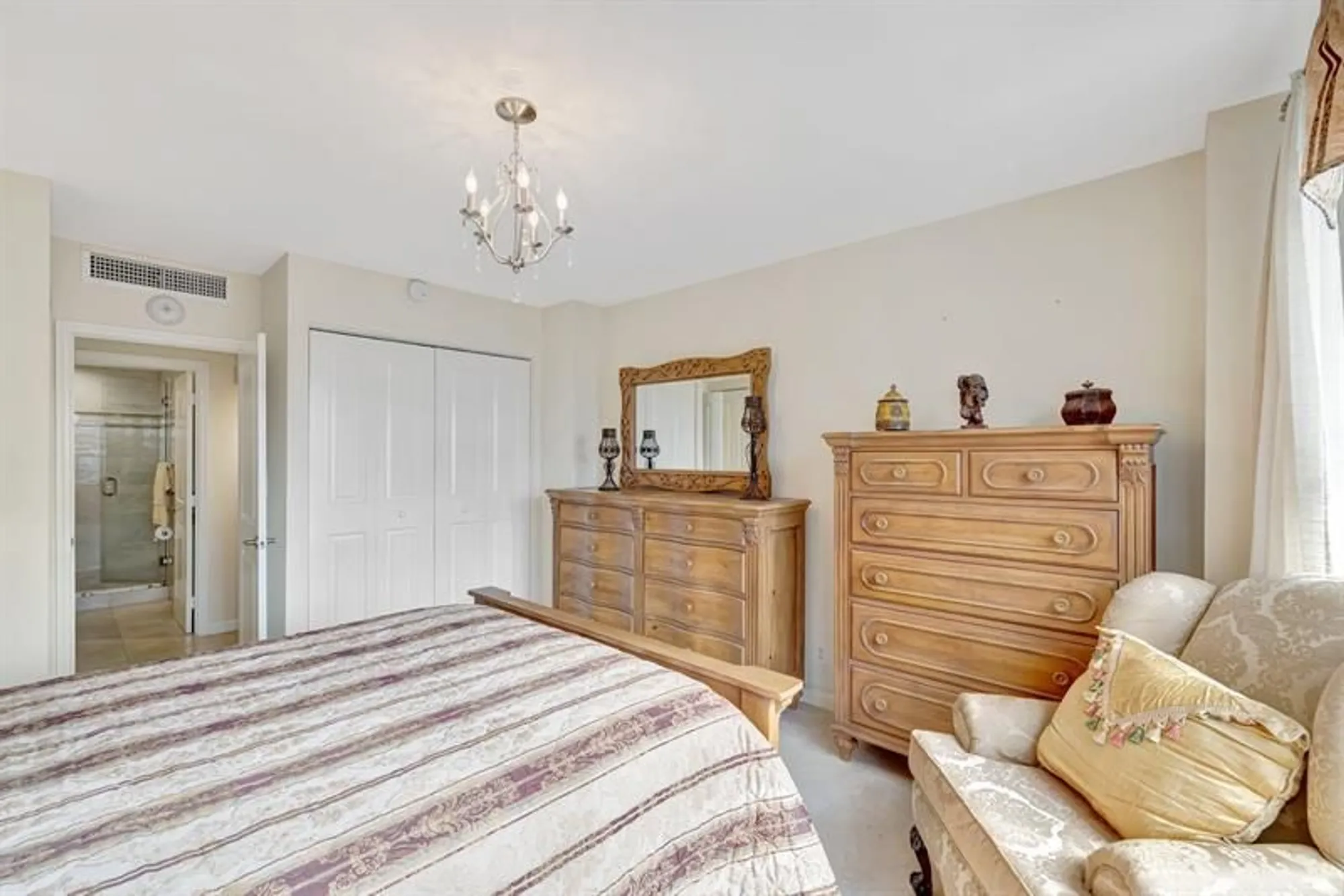 Property Slideshow image 28 of 45 | 3300 ne 36th st apt 1617, Fort Lauderdale, FL, 33308