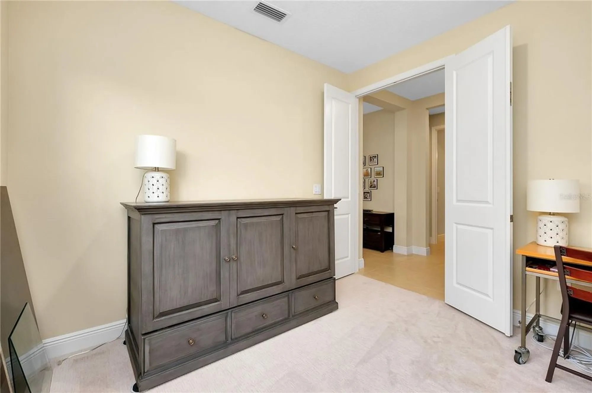 Property Slideshow image 8 of 59 | 21629 avon park ct, Venice, FL, 34293