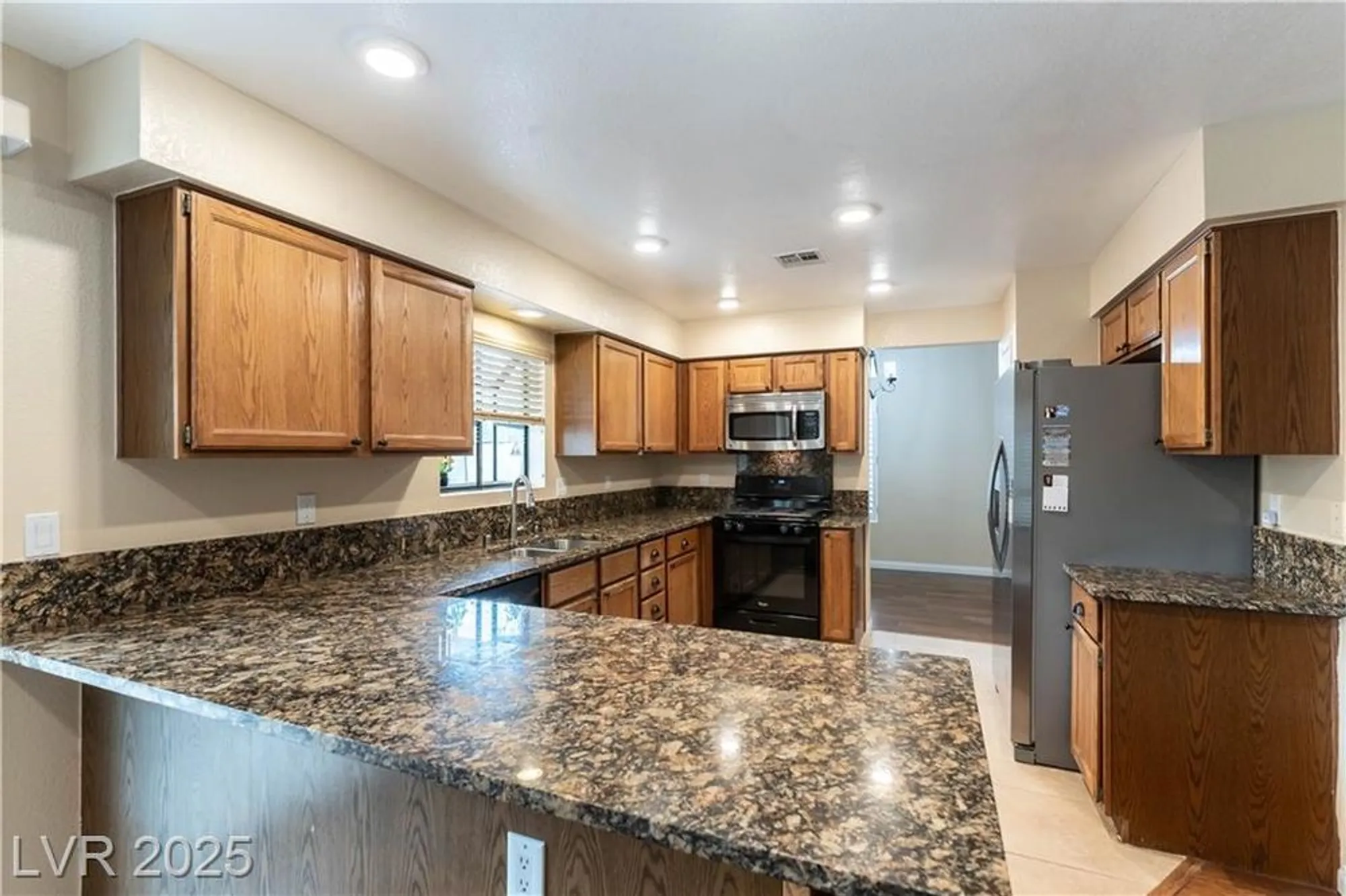 Property Slideshow image 7 of 39 | 4808 fiesta lakes st, Las Vegas, NV, 89130