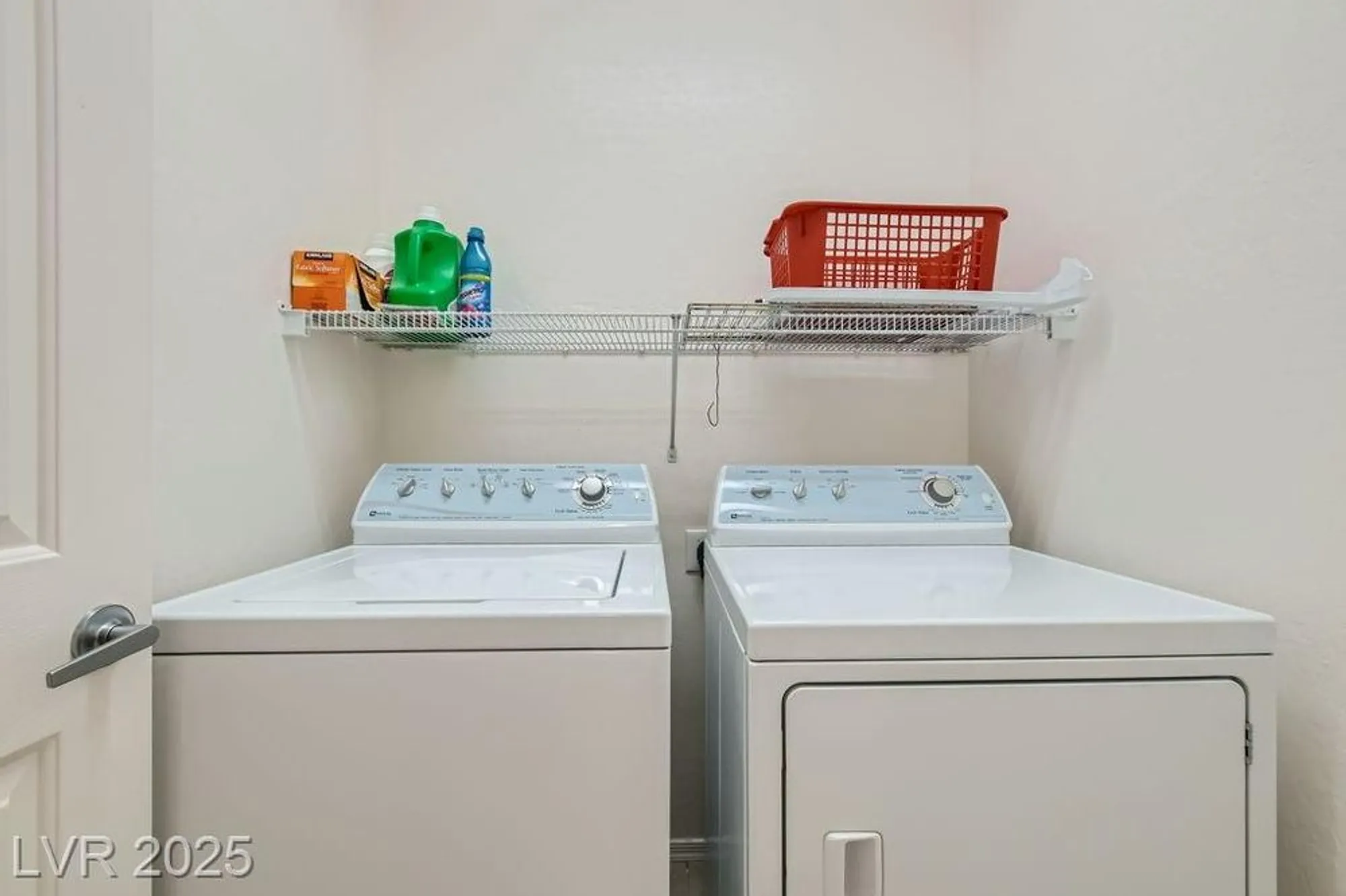 Property Slideshow image 23 of 28 | 2220 carrier dove way, North Las Vegas, NV, 89084