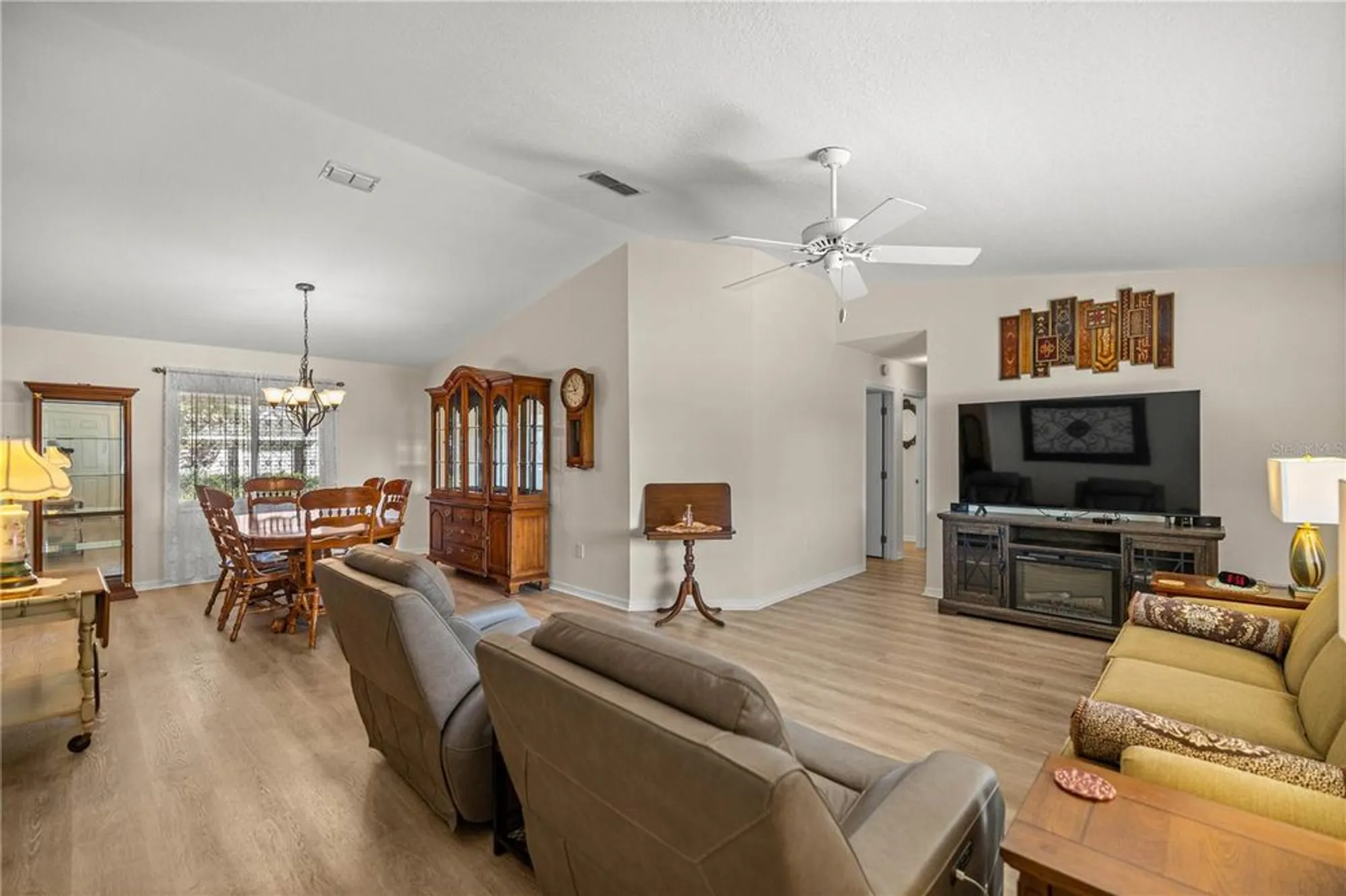 Property Slideshow image 3 of 42 | 17970 se 102nd ct, Summerfield, FL, 34491