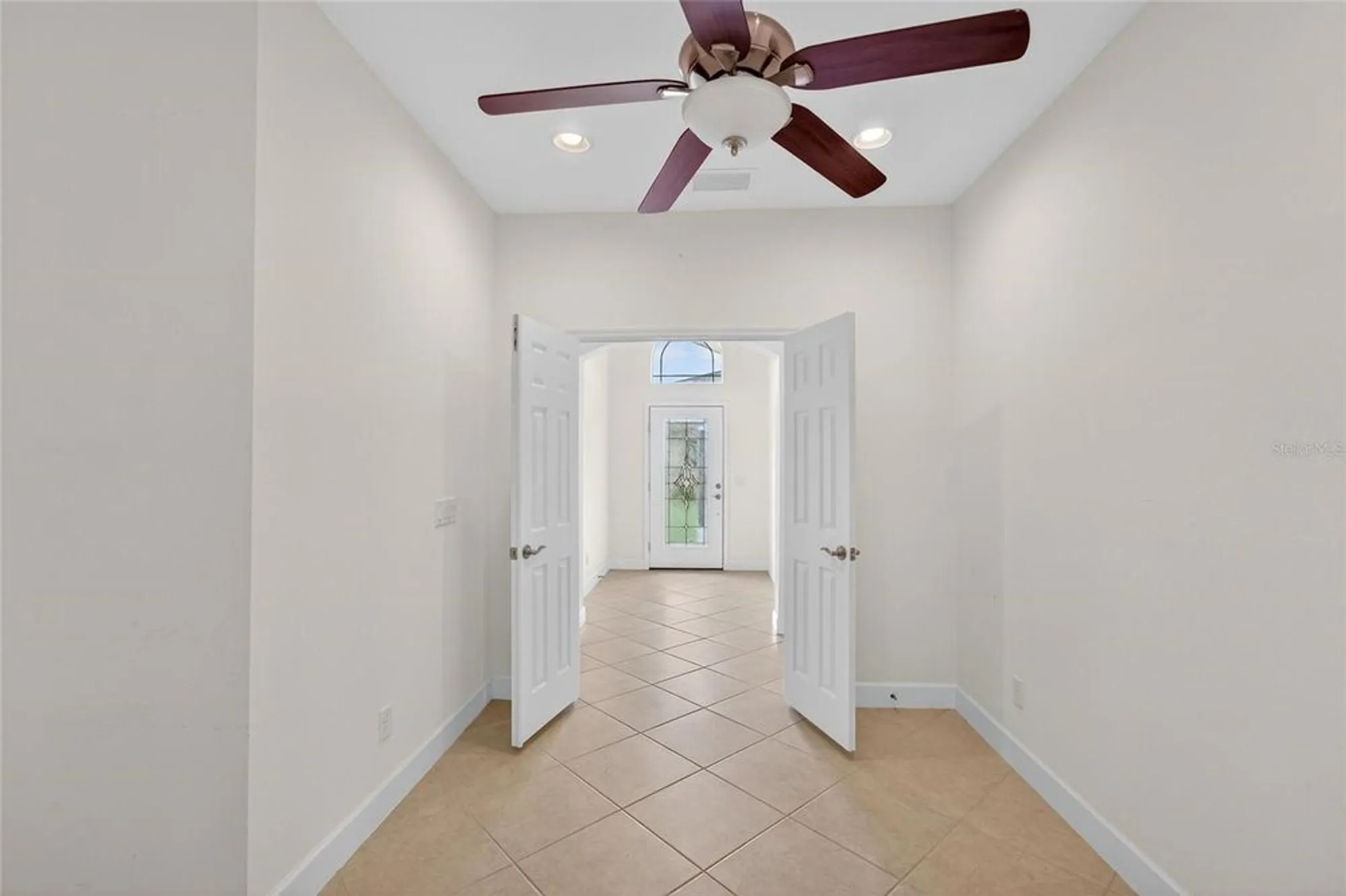 Property Slideshow image 10 of 64 | 2226 nottingham greens dr, Sun City Center, FL, 33573