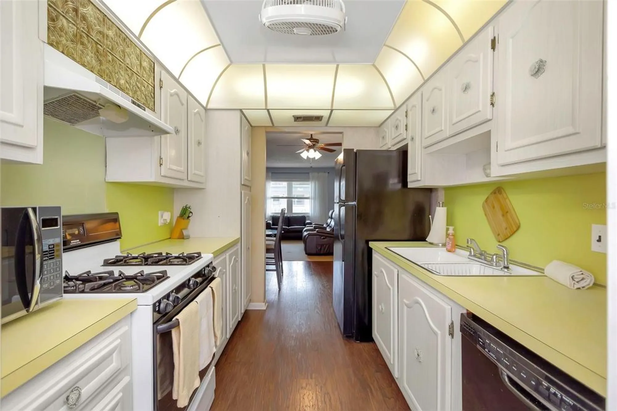 Property Slideshow image 15 of 56 | 5246 81st st n apt 24, Saint Petersburg, FL, 33709