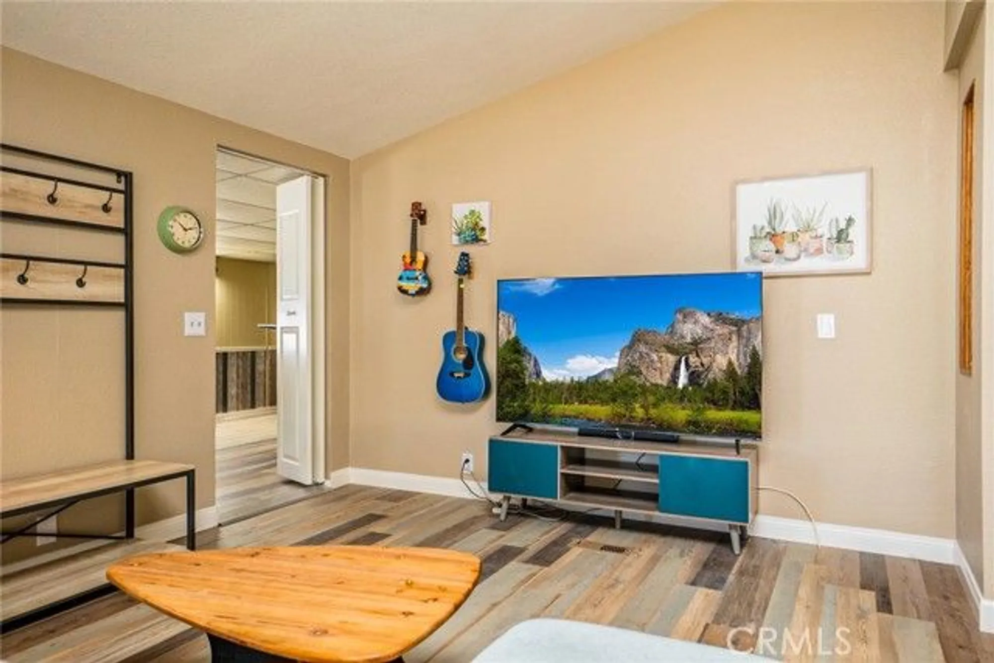 Property Slideshow image 19 of 55 | 901 norwich way, Corona, CA, 92882