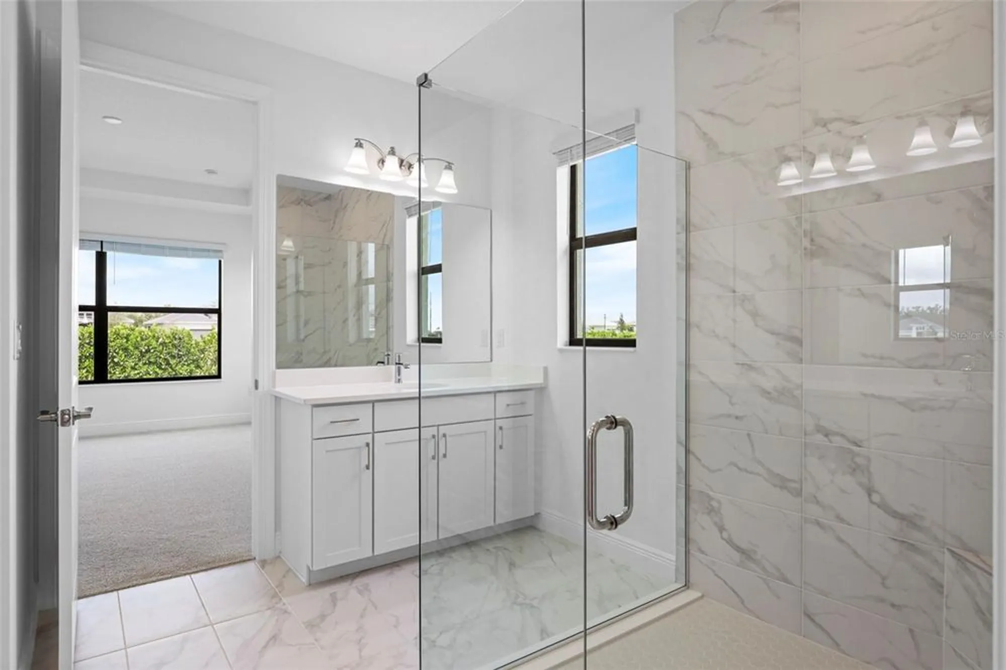 Property Slideshow image 12 of 62 | 18119 cresswind ter, Lakewood Ranch, FL, 34211