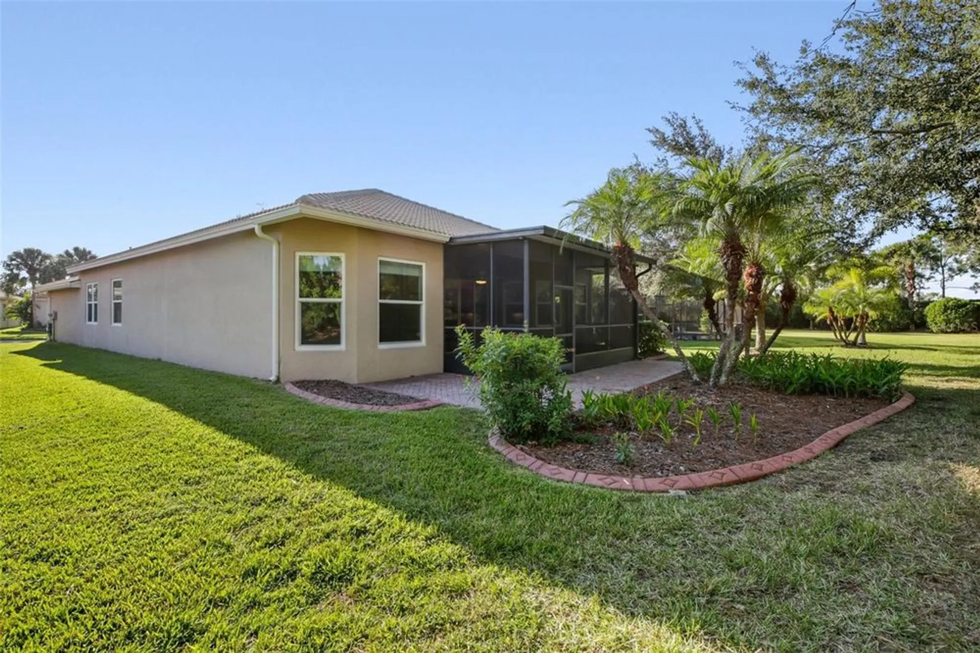 Property Slideshow image 50 of 53 | 5004 sandy brook cir, Wimauma, FL, 33598