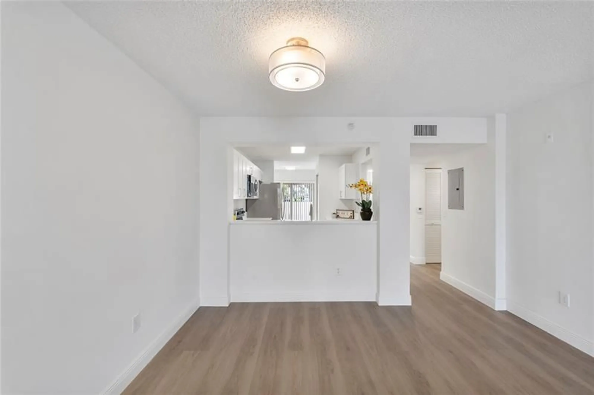 Property Slideshow image 26 of 73 | 7763 southampton ter 102, Tamarac, FL, 33321