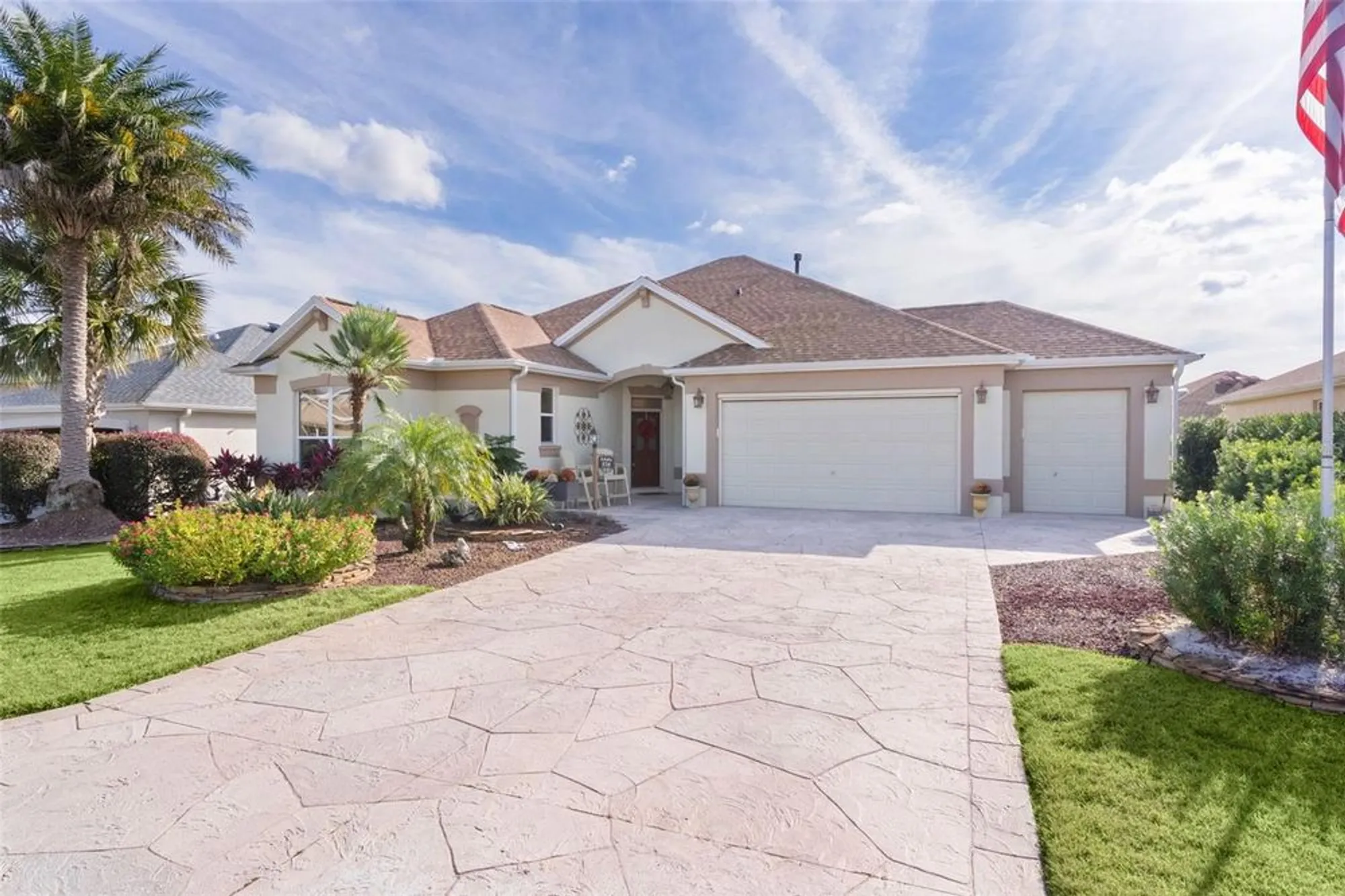 Property Slideshow image 1 of 48 | 578 inner cir, The Villages, FL, 32162
