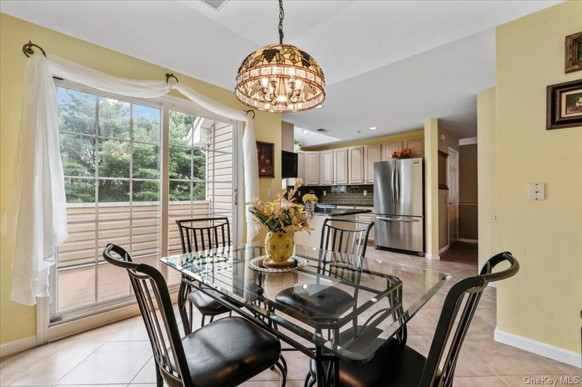 Property Slideshow image 10 of 27 | 108 joseph ln, Dix Hills, NY, 11746