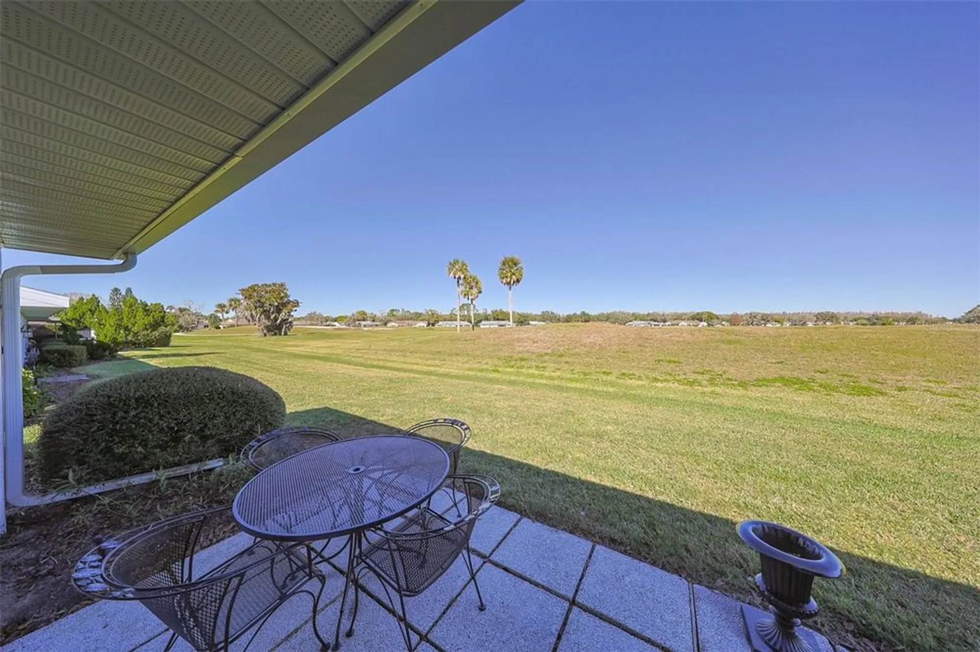 Property Slideshow image 3 of 69 | 1318 leland dr, Sun City Center, FL, 33573