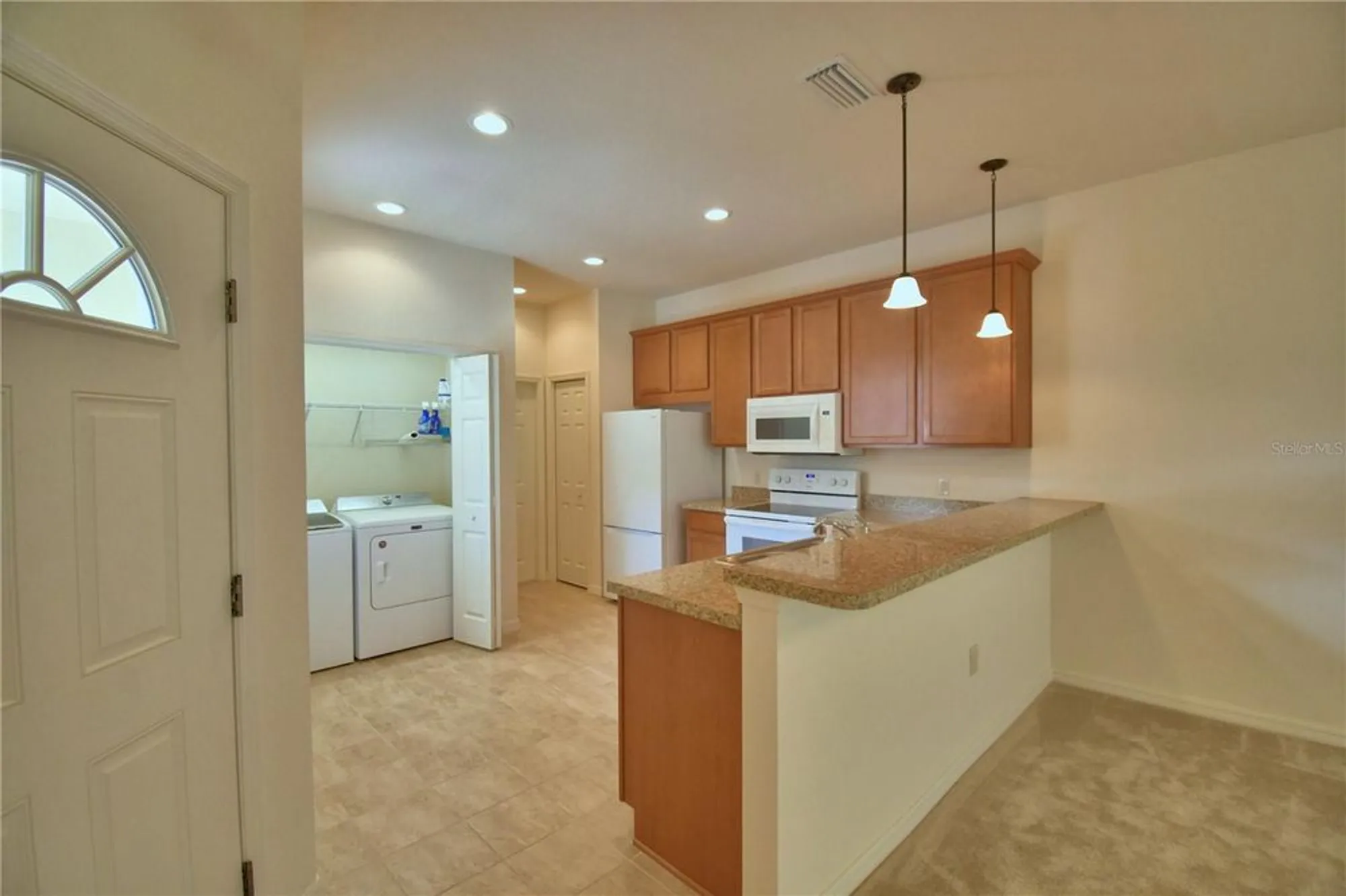 Property Slideshow image 3 of 68 | 1613 linz ct, Winter Haven, FL, 33884