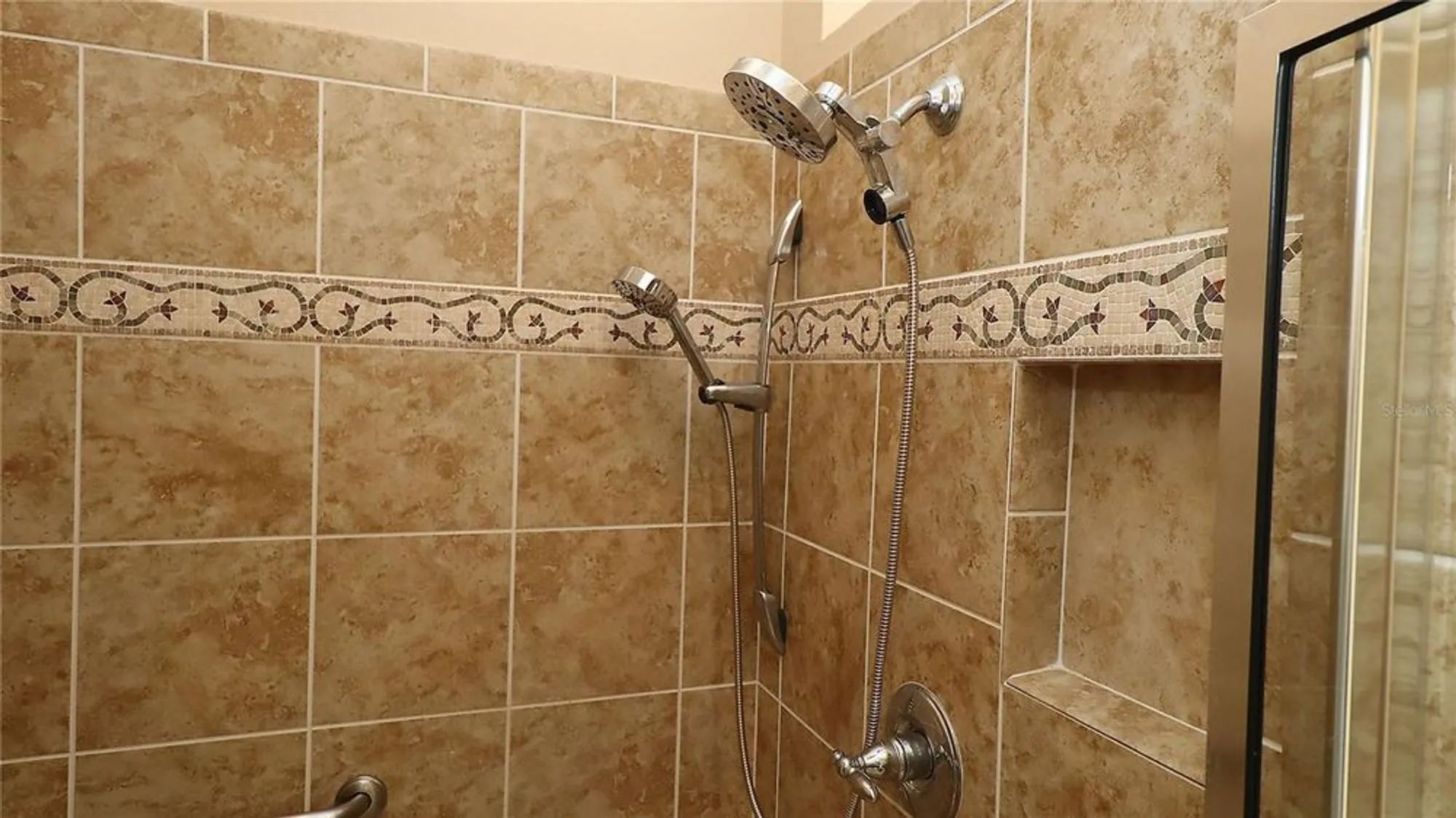 Property Slideshow image 34 of 60 | 1988 dove hollow run, The Villages, FL, 32162