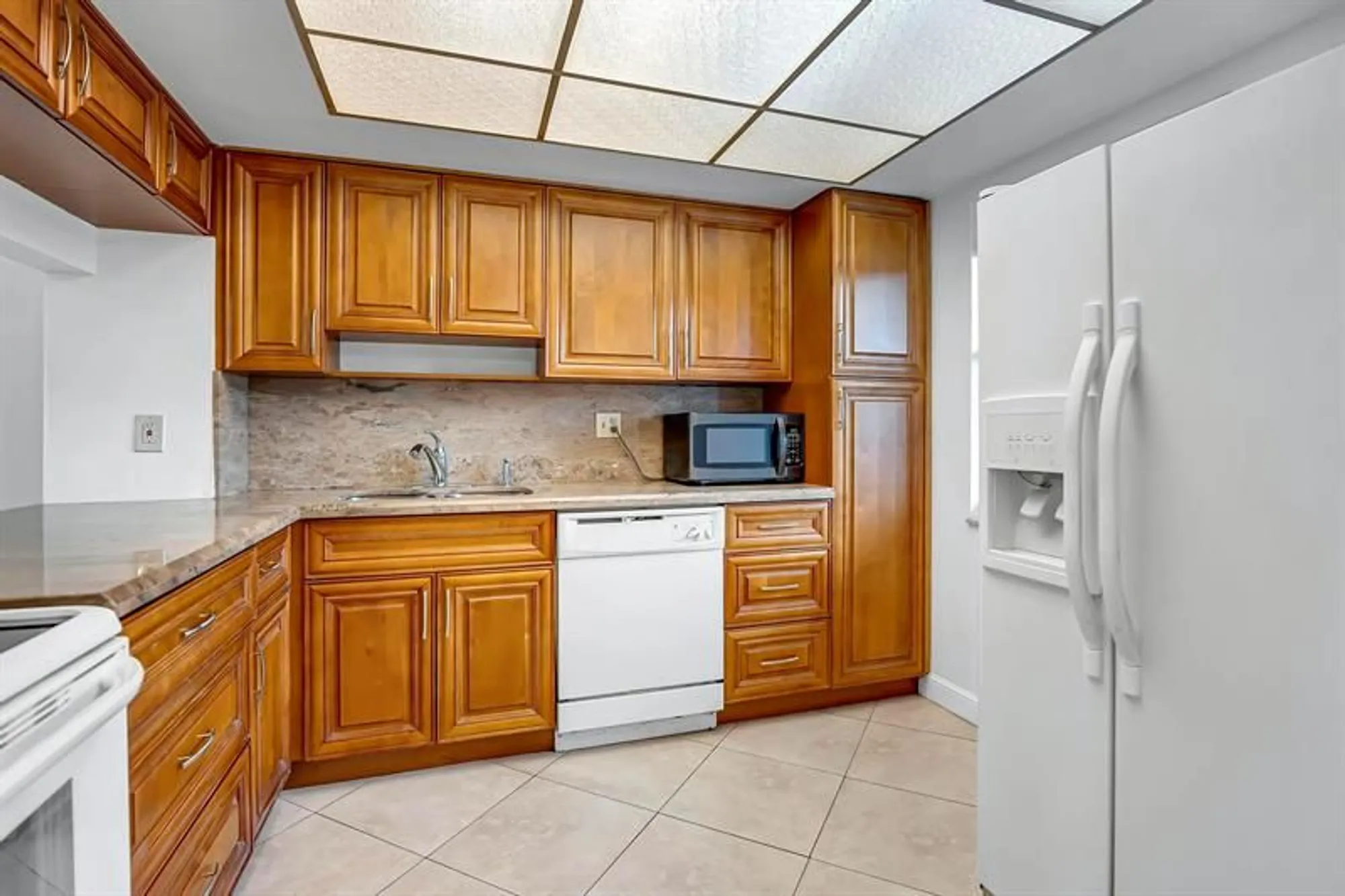 Property Slideshow image 16 of 27 | 9872 marina blvd apt 1417, Boca Raton, FL, 33428