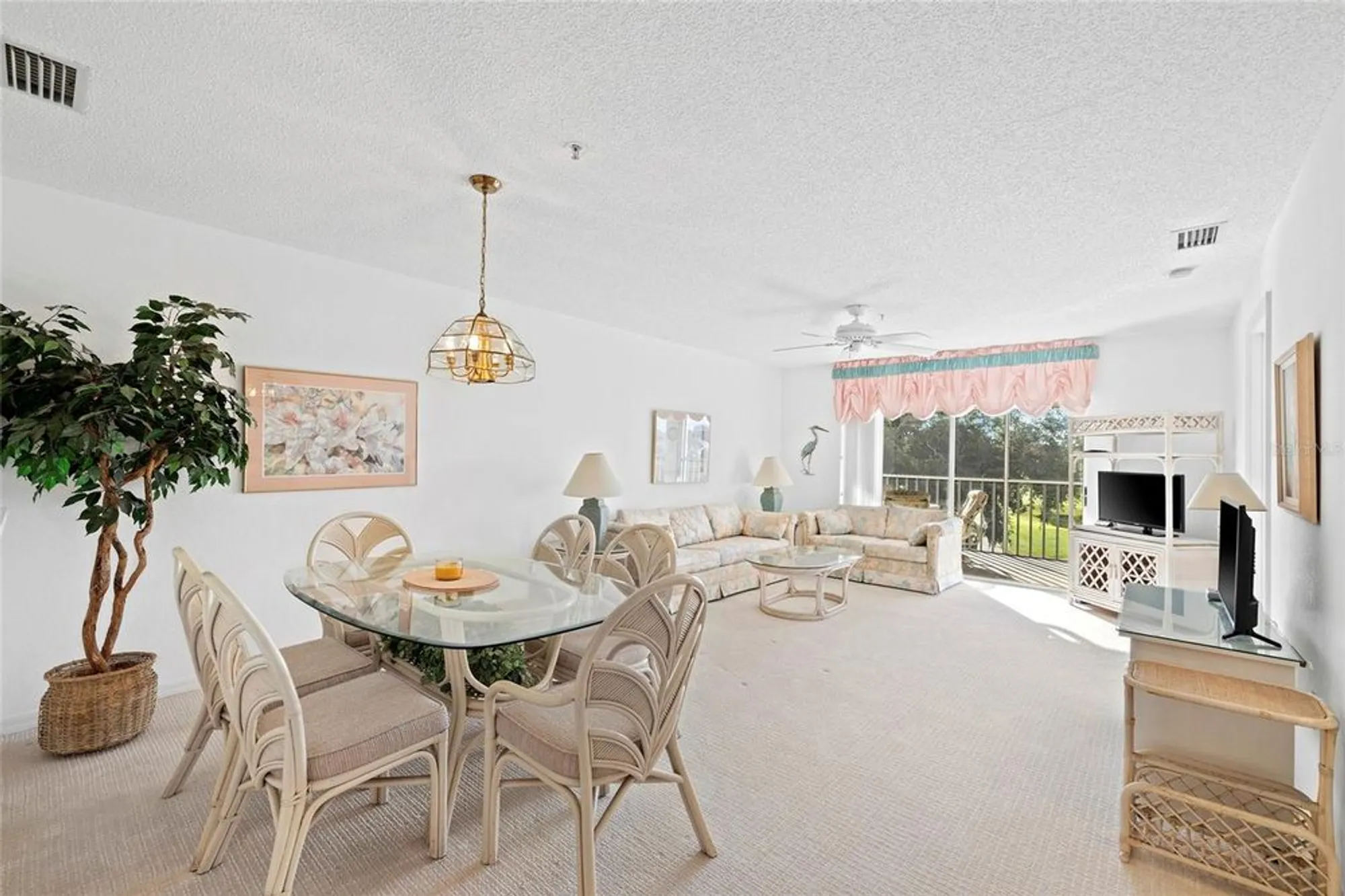 Property Slideshow image 13 of 52 | 6507 stone river rd 304, Bradenton, FL, 34203