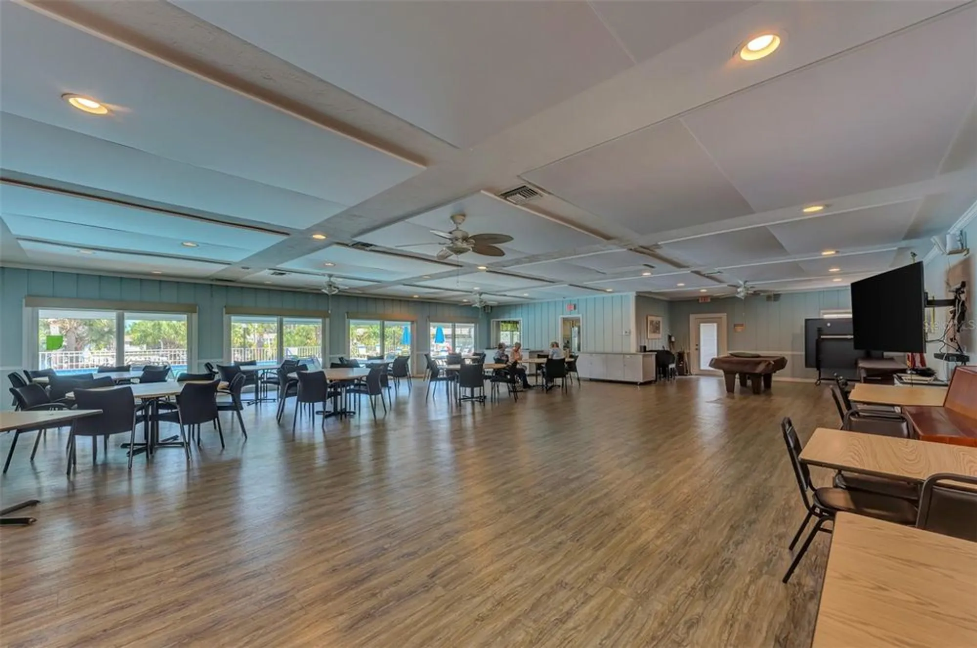 Property Slideshow image 36 of 47 | 2505 riverbluff pkwy # v196, Sarasota, FL, 34231