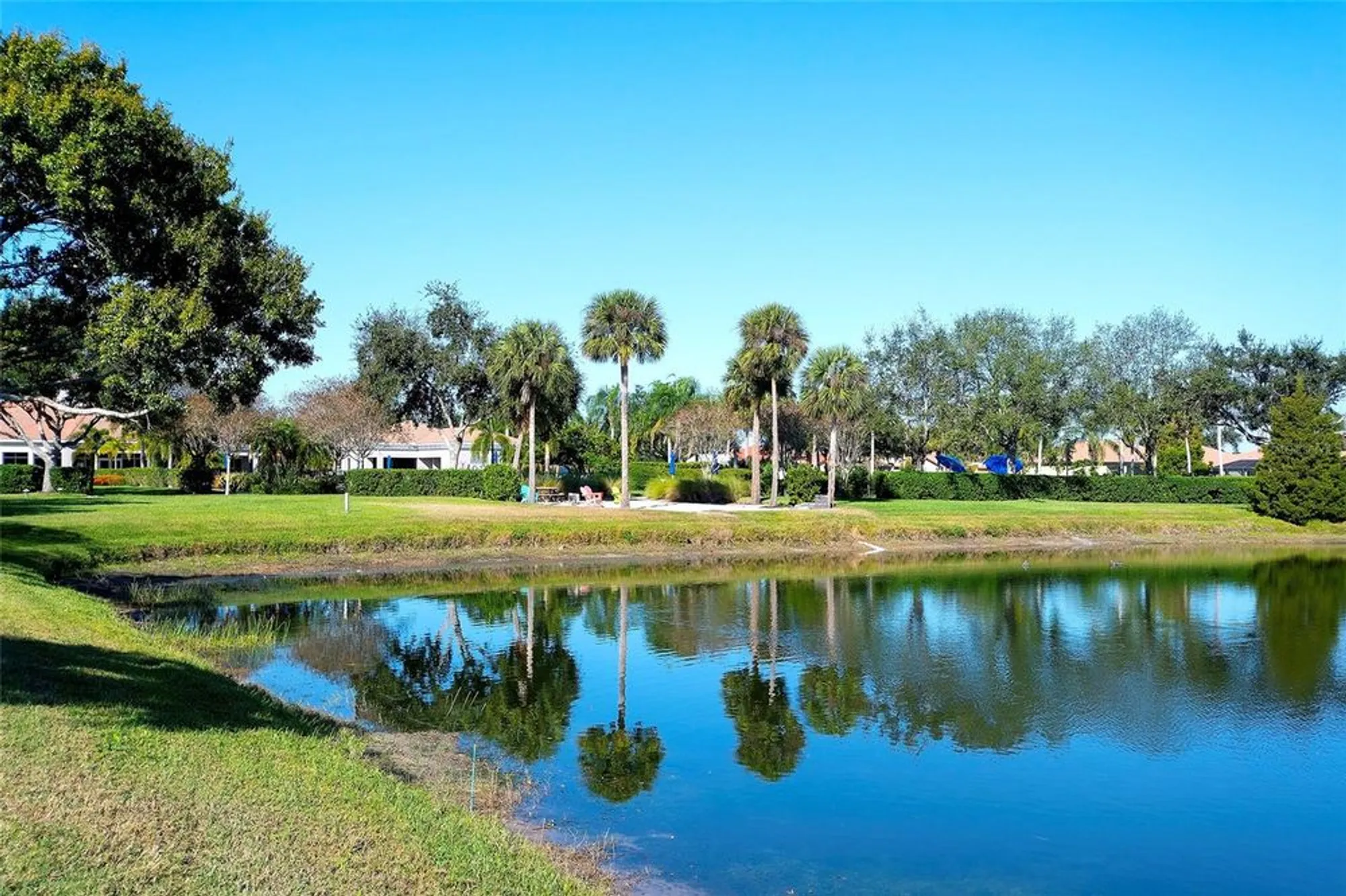 Property Slideshow image 24 of 34 | 4253 cascade falls dr, Sarasota, FL, 34243