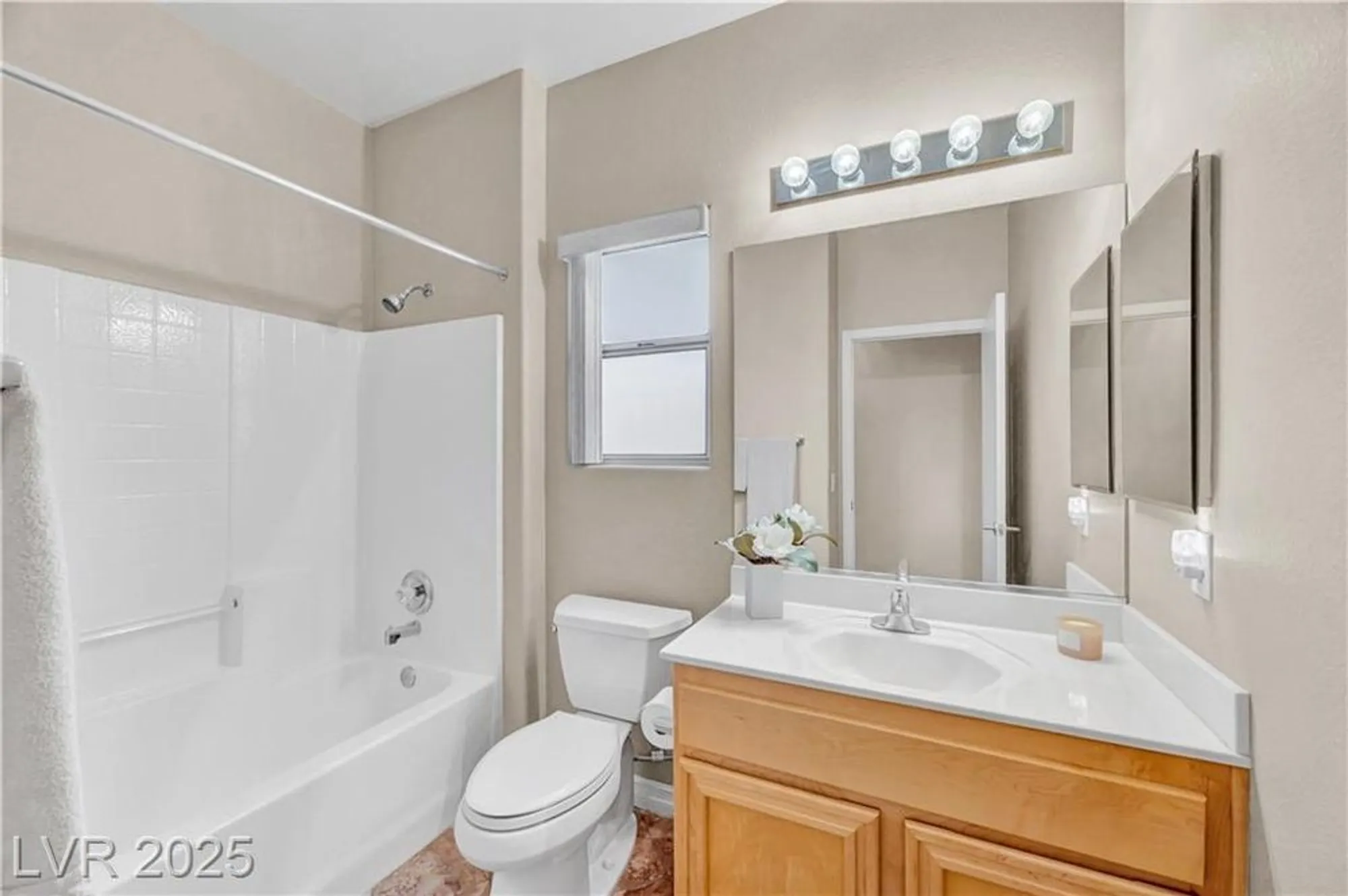 Property Slideshow image 44 of 65 | 2544 leighton ave, Henderson, NV, 89052