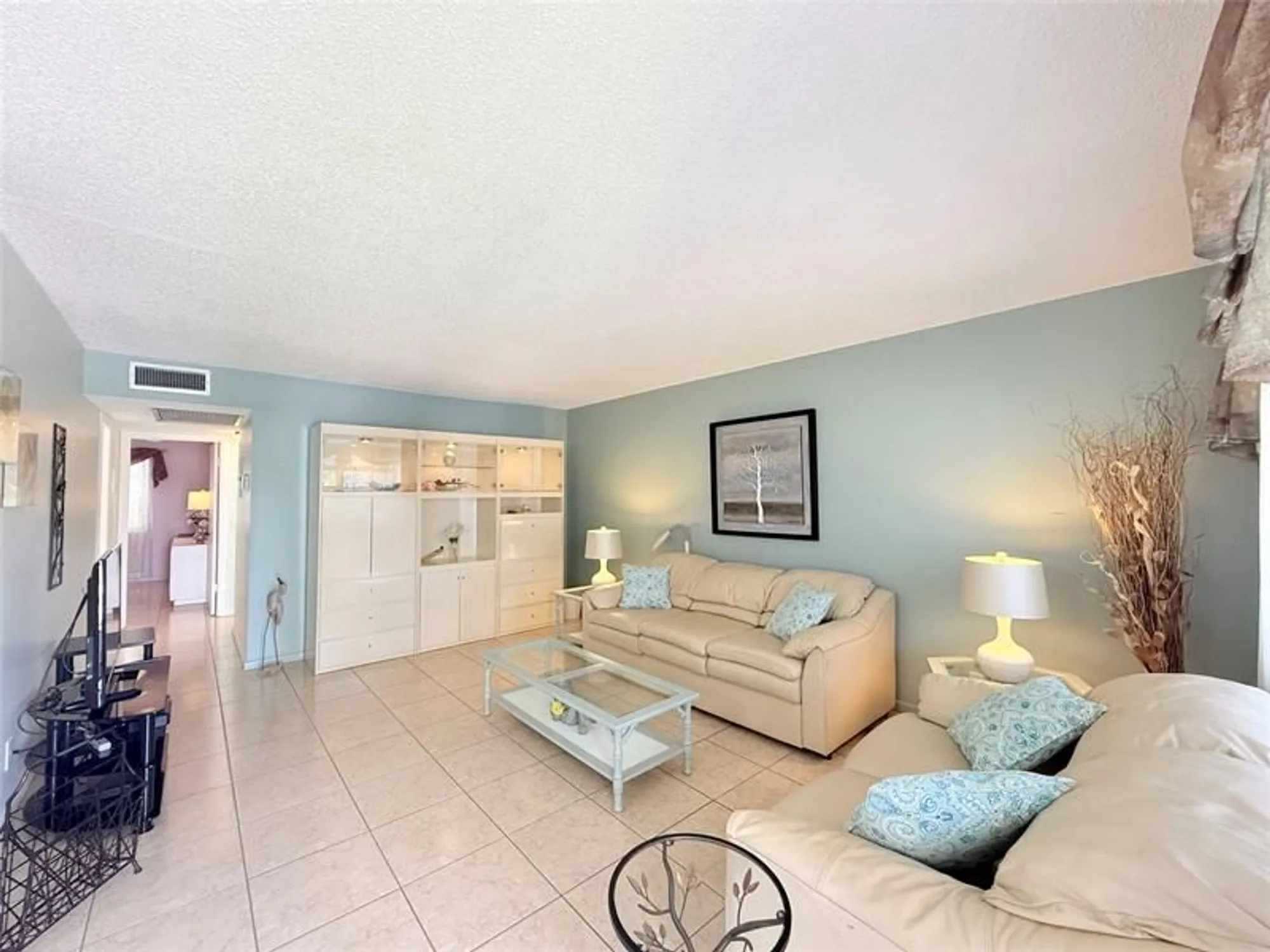 Property Slideshow image 3 of 45 | 15 markham a # 15, Deerfield Beach, FL, 33442