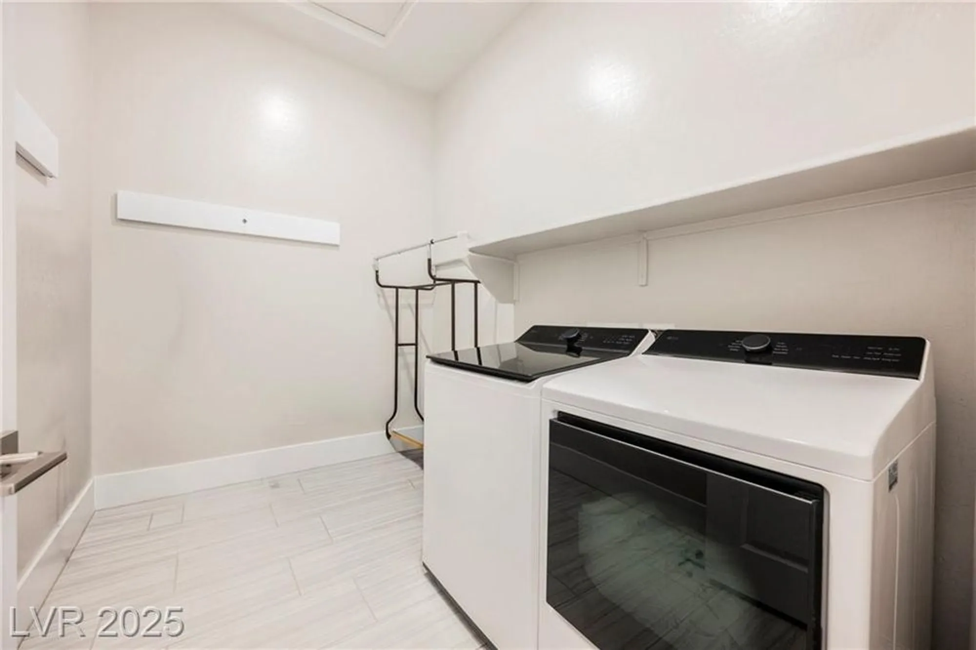Property Slideshow image 36 of 67 | 10023 chrysolite pl, Las Vegas, NV, 89143