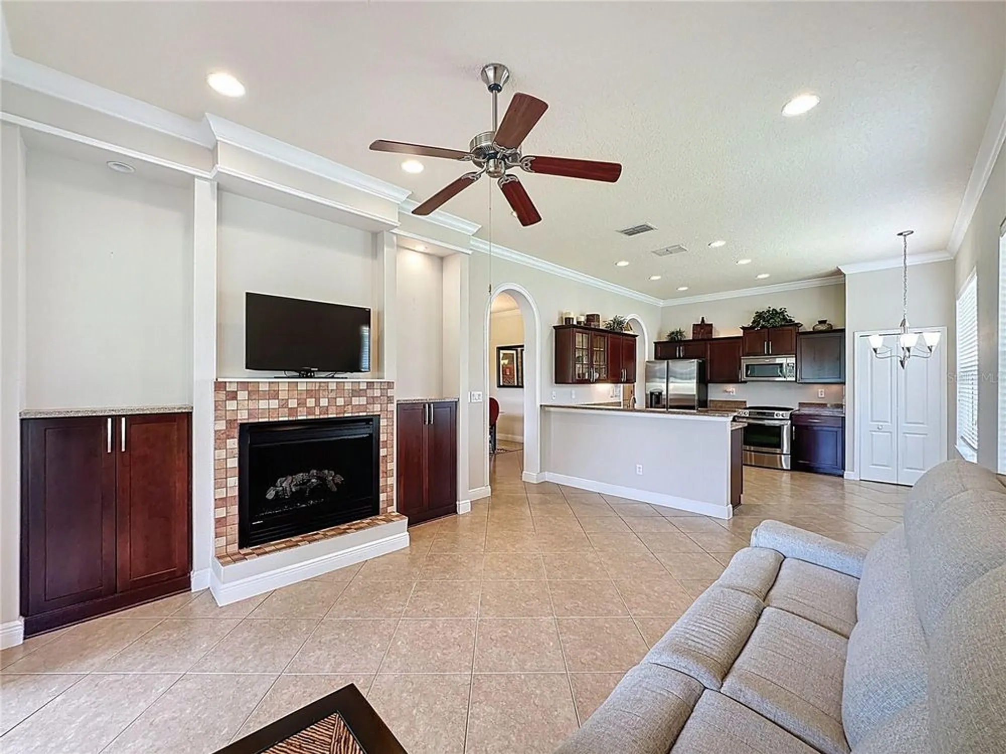 Property Slideshow image 14 of 70 | 243 bayou bend rd, Groveland, FL, 34736