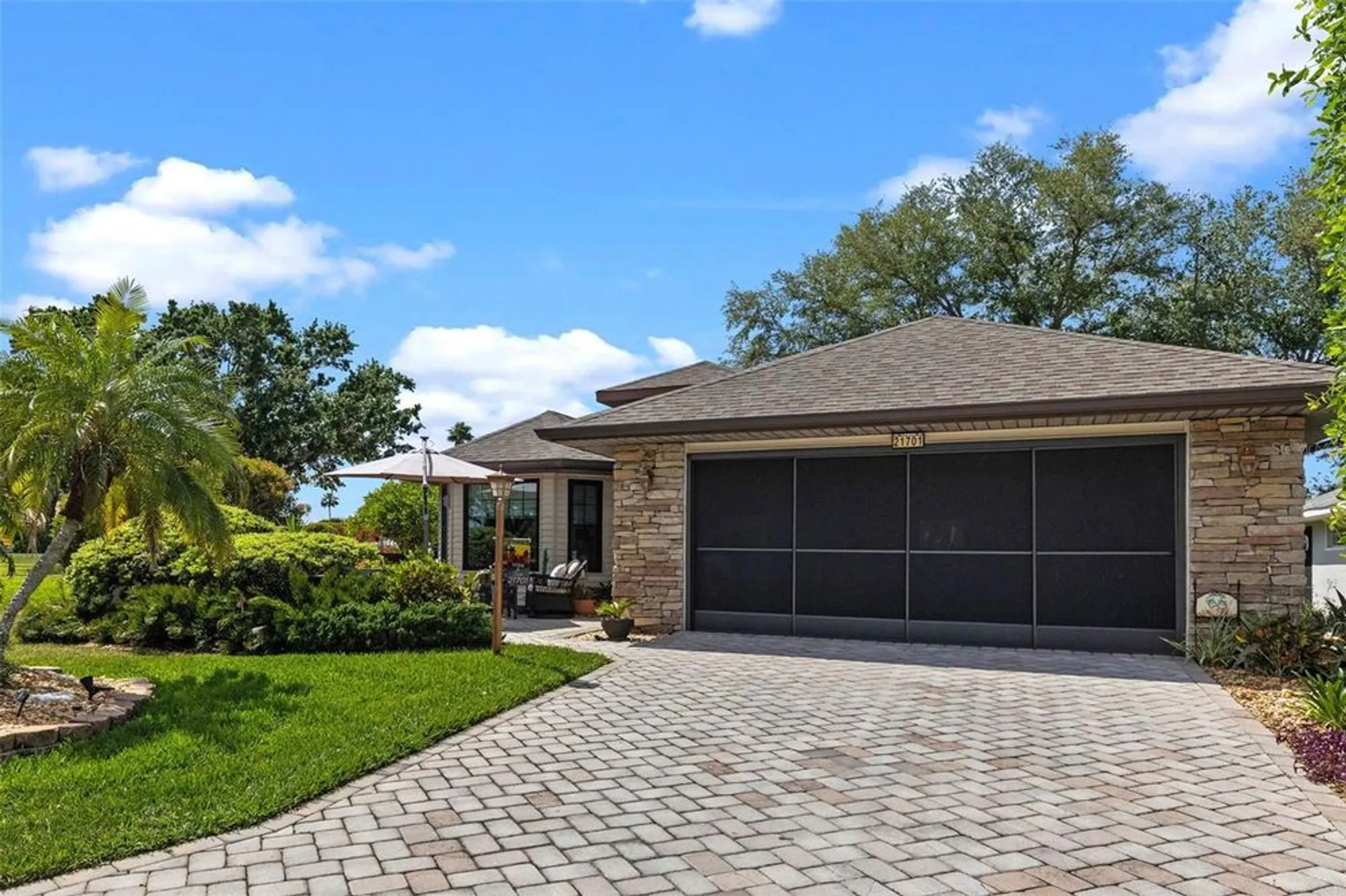 Property Slideshow image 2 of 48 | 21701 king john st, Leesburg, FL, 34748