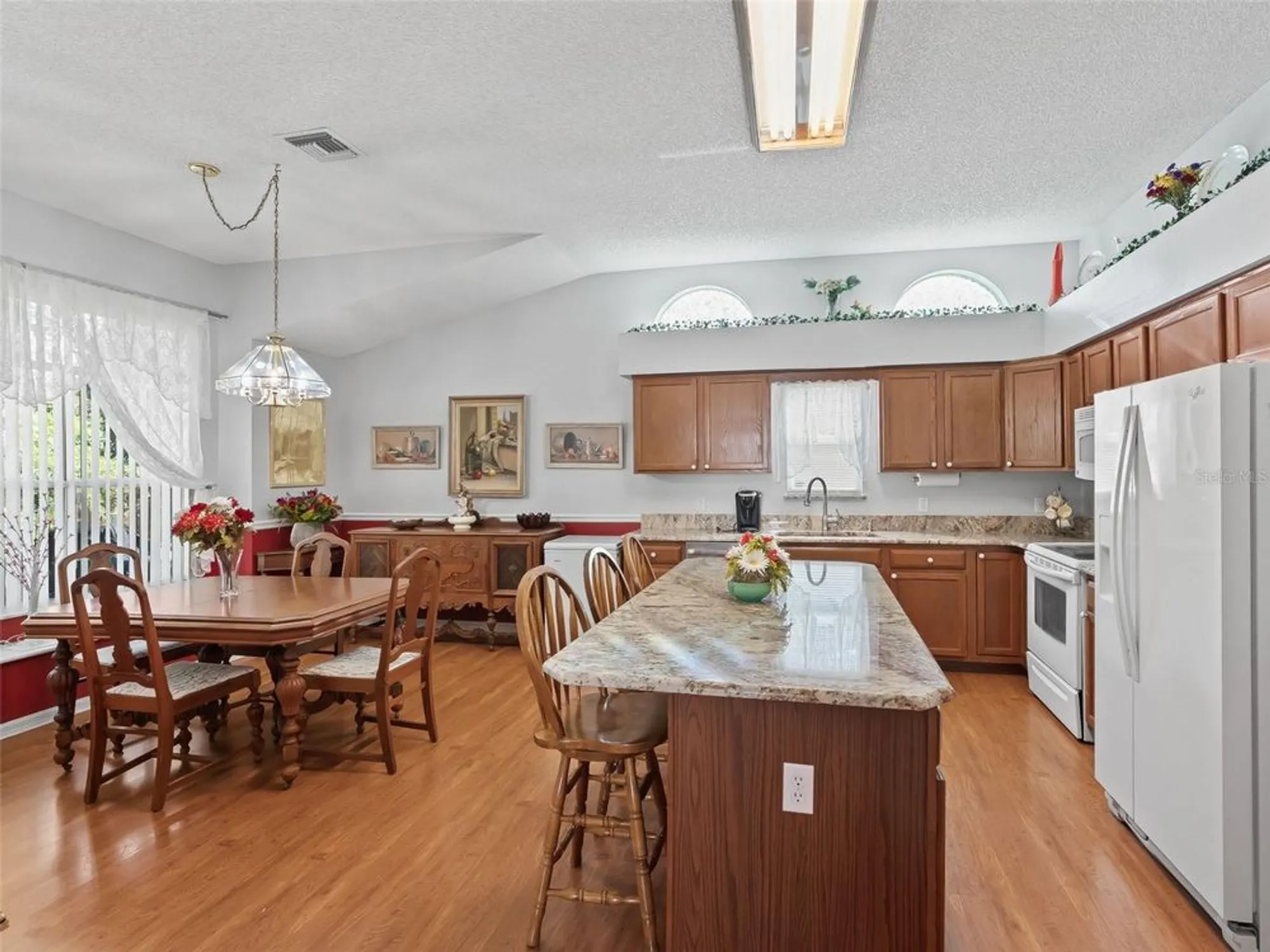 Property Slideshow image 9 of 32 | 1505 lavaca ln, The Villages, FL, 32159