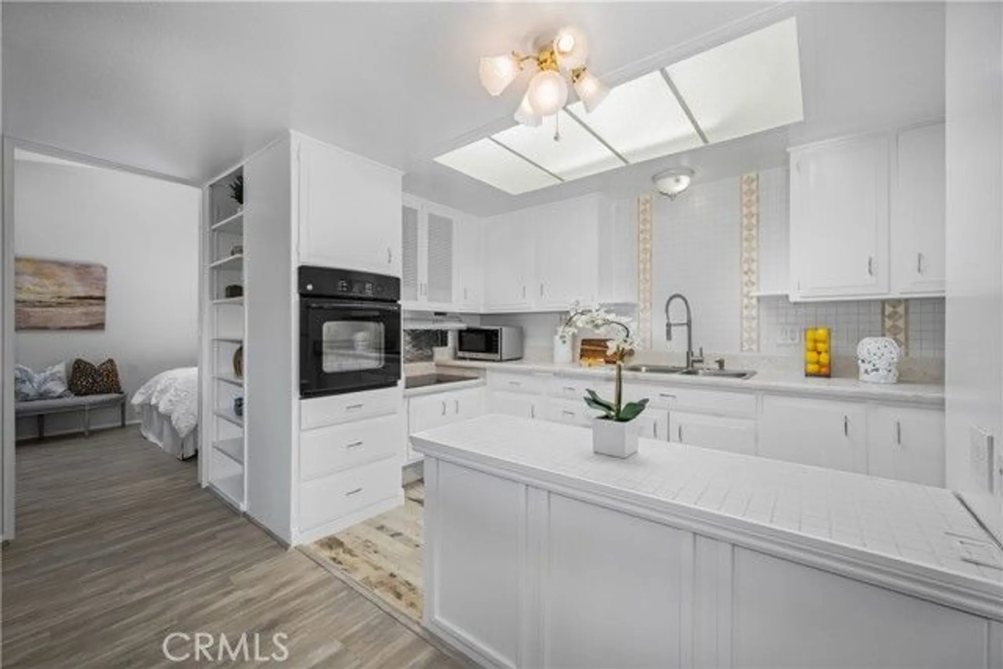Property Slideshow image 21 of 38 | 13311 del monte dr apt 32d, Seal Beach, CA, 90740