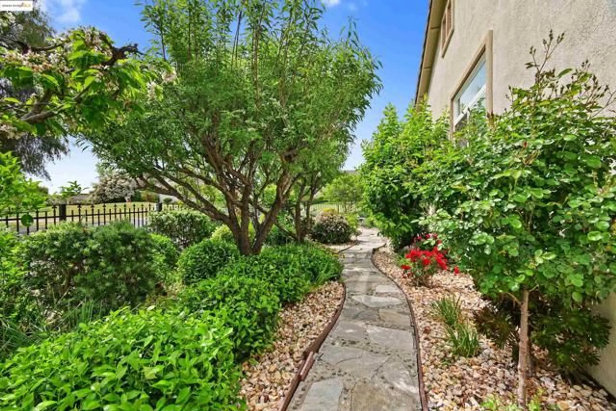 Property Slideshow image 29 of 39 | 746 richardson dr, Brentwood, CA, 94513