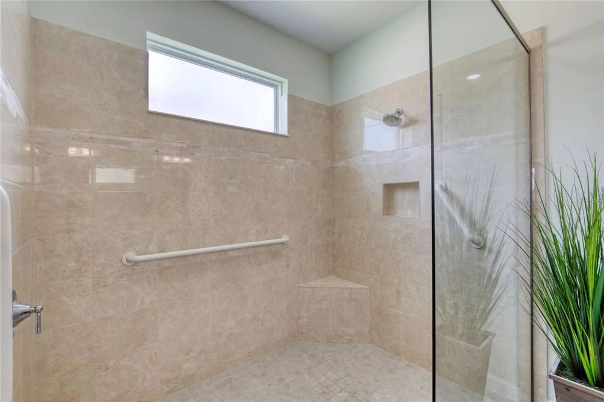 Property Slideshow image 22 of 50 | 213 cheeseburger dr, Daytona Beach, FL, 32124