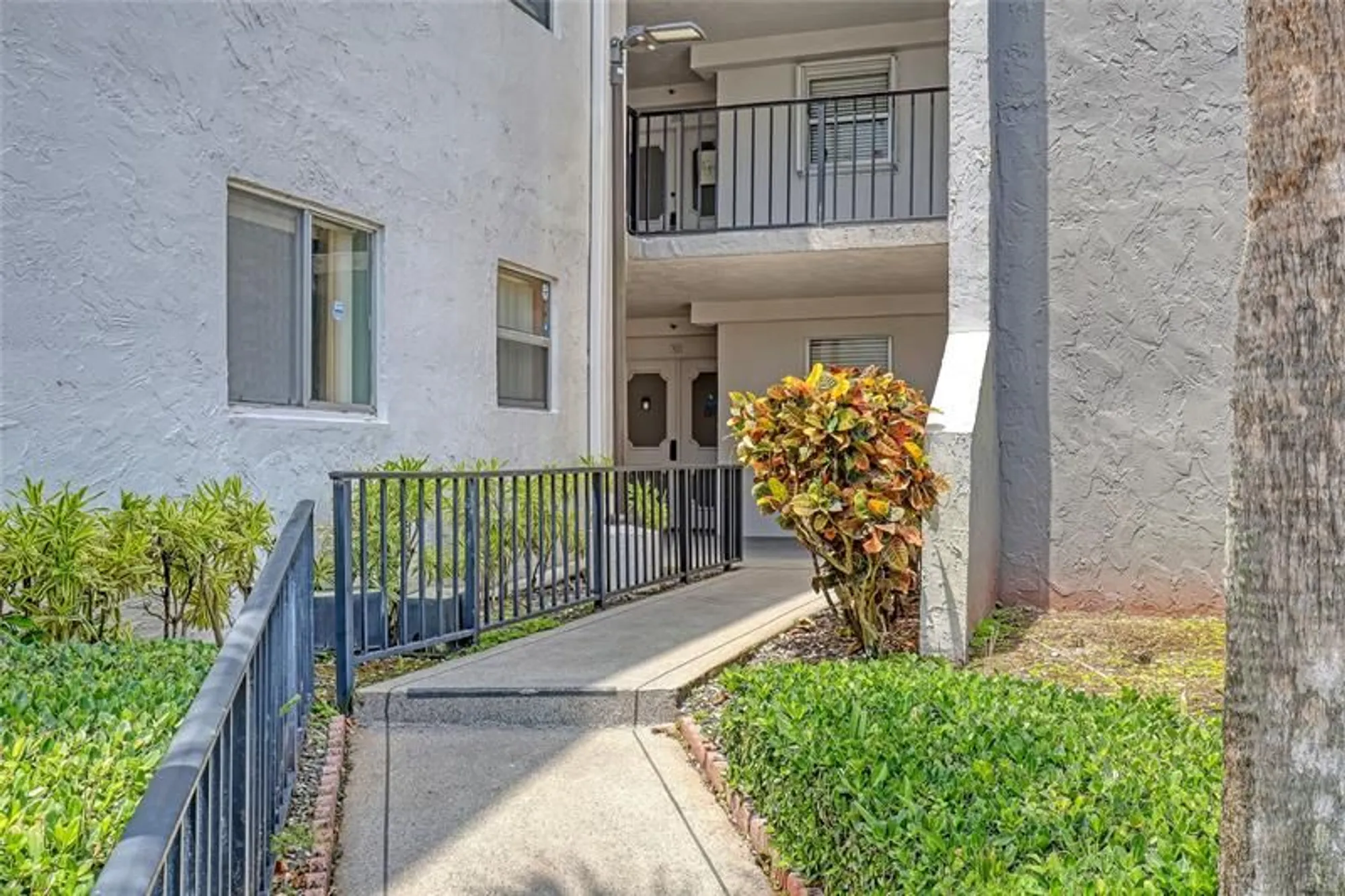 Property Slideshow image 25 of 28 | 6850 10th ave 101, Lake Worth, FL, 33467