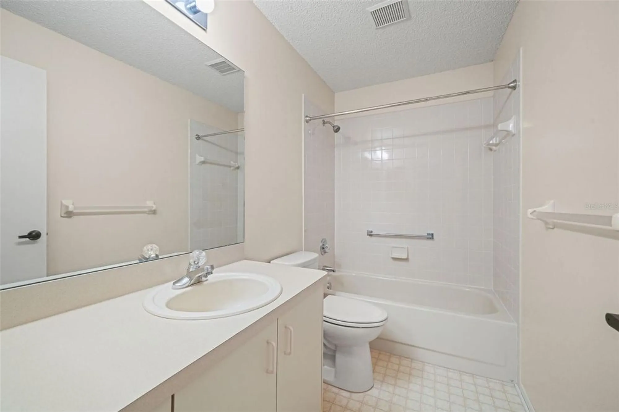 Property Slideshow image 27 of 62 | 3108 appleblossom trl, Spring Hill, FL, 34606