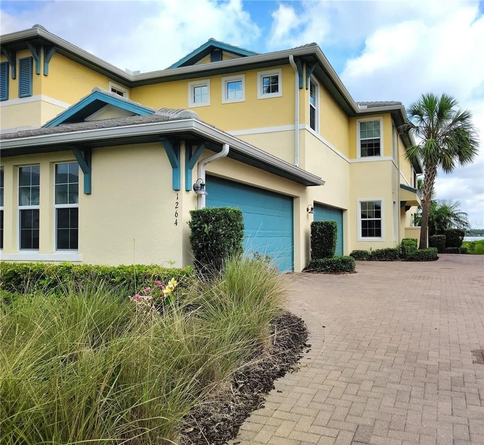 Property Slideshow image 8 of 84 | 1264 riverscape st b, Bradenton, FL, 34208