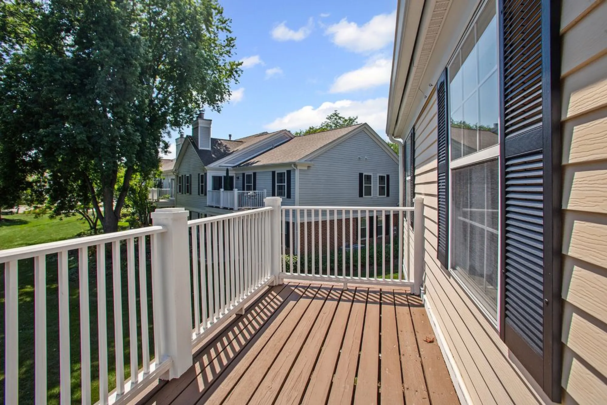 Property Slideshow image 18 of 23 | 109 rob roy ln c, Prospect Heights, IL, 60070