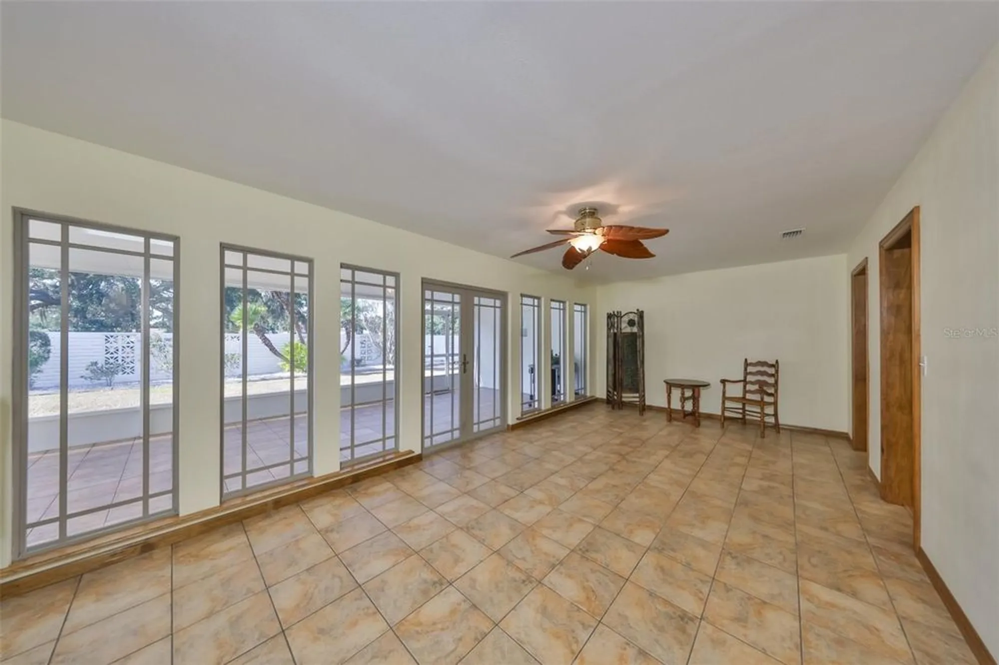 Property Slideshow image 21 of 52 | 1818 danbury dr, Sun City Center, FL, 33573
