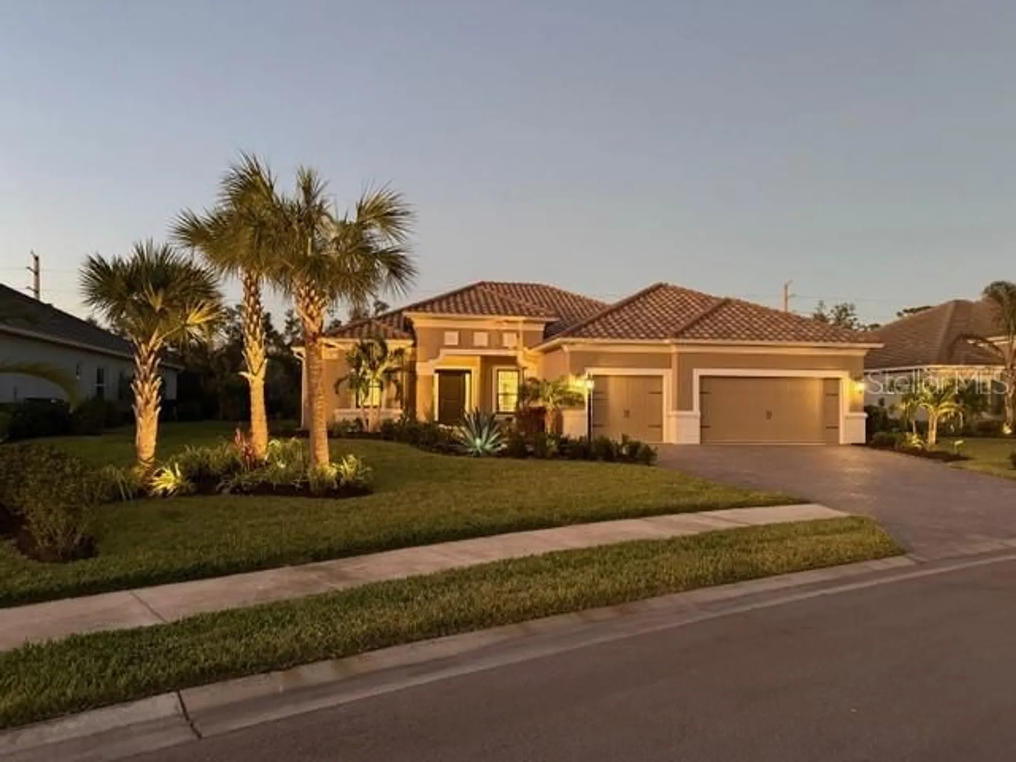 Property Slideshow image 31 of 37 | 169 n cayman isles blvd, Englewood, FL, 34223