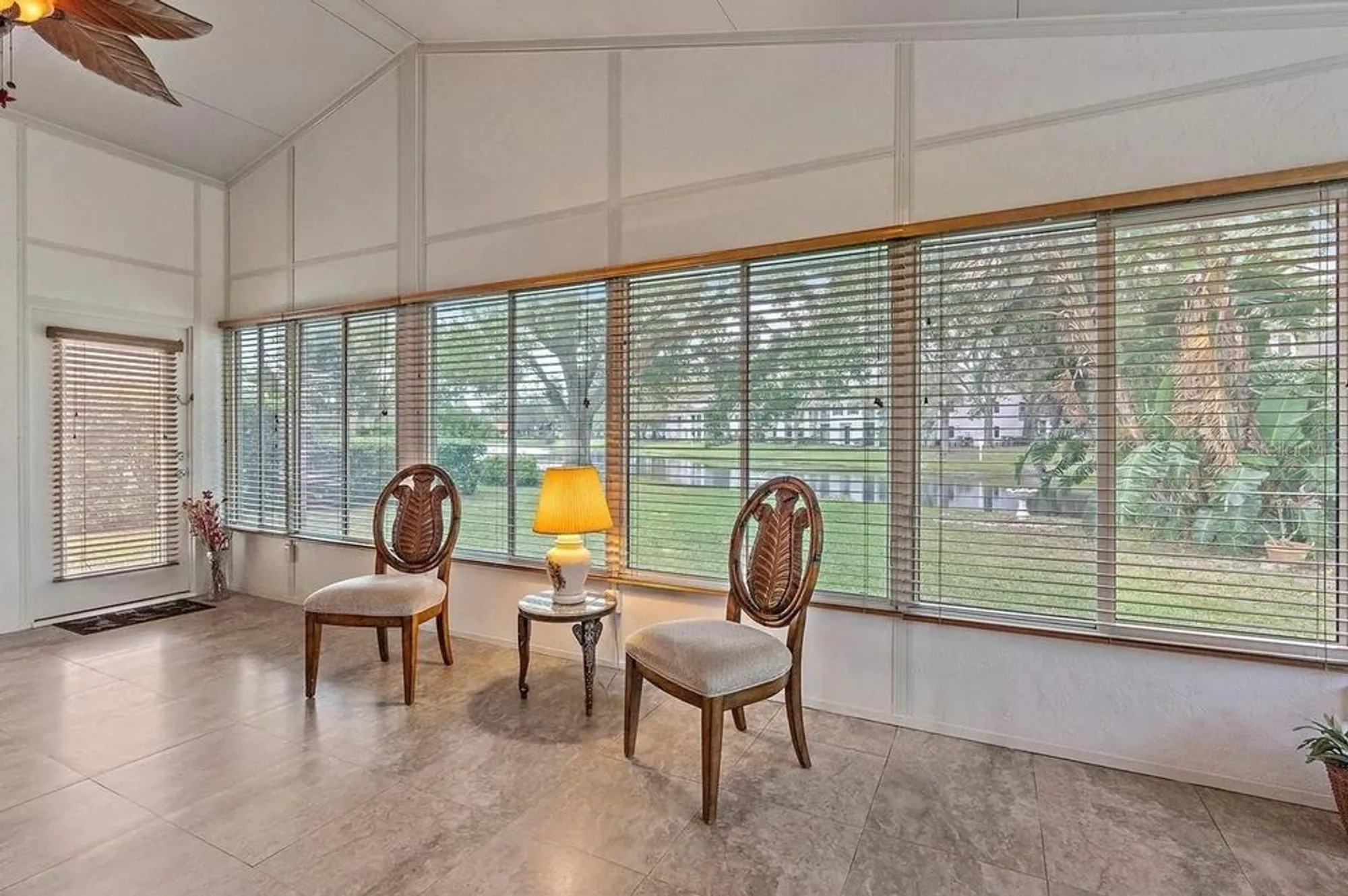 Property Slideshow image 19 of 50 | 5508 gardens dr, Sarasota, FL, 34243